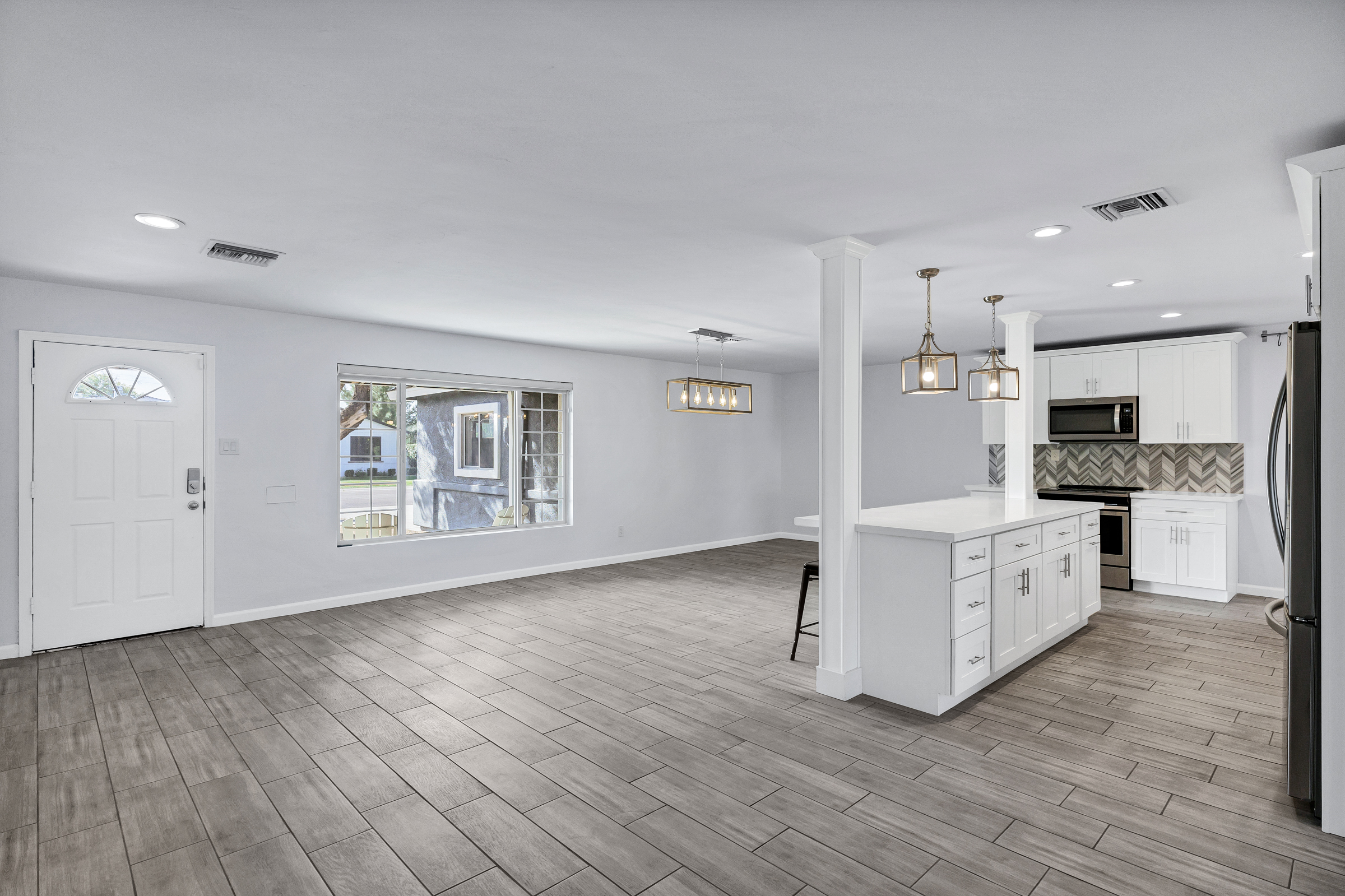 Phoenix, Arizona, 85016, United States, 4 Bedrooms Bedrooms, ,3 BathroomsBathrooms,Residential,For Sale,2013793