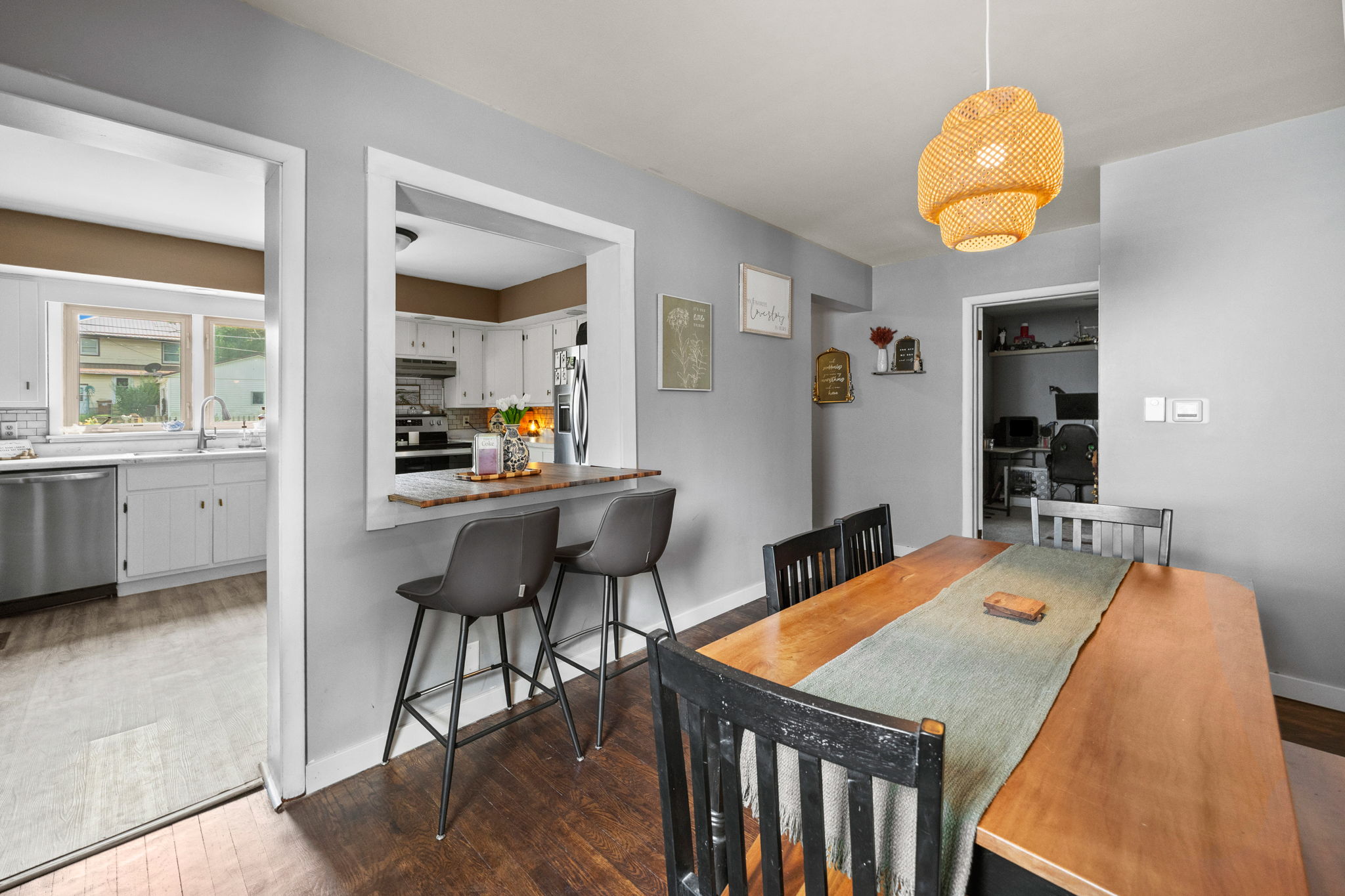  Charming Two Bedroom Home in Friendly Small-Town Community - 物件實景