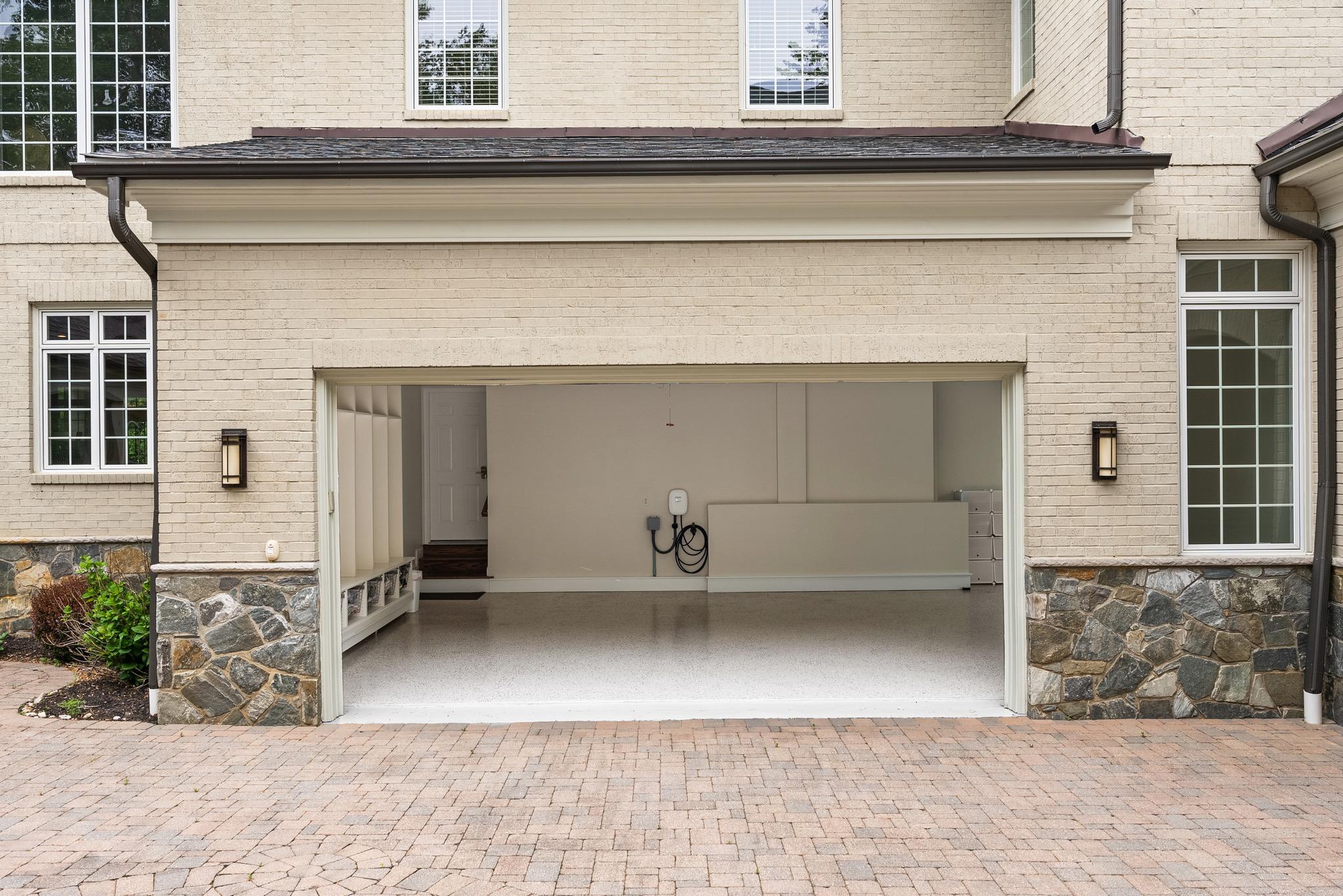  9111 Dara Lane, Great Falls, VA, 22066 - 物件實景