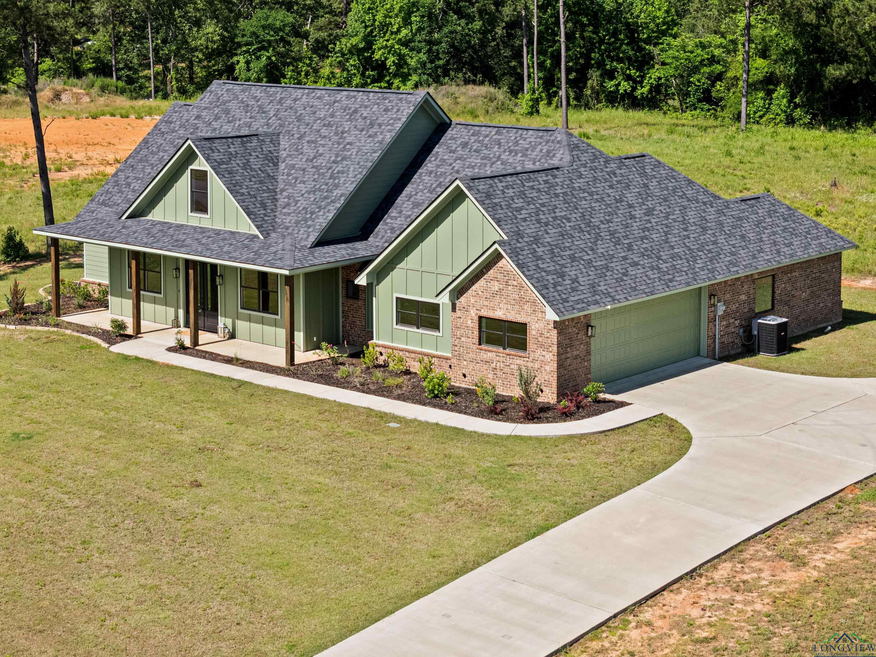 Diana, Texas, 75640, United States, 4 Bedrooms Bedrooms, ,3 BathroomsBathrooms,Residential,For Sale,1828034