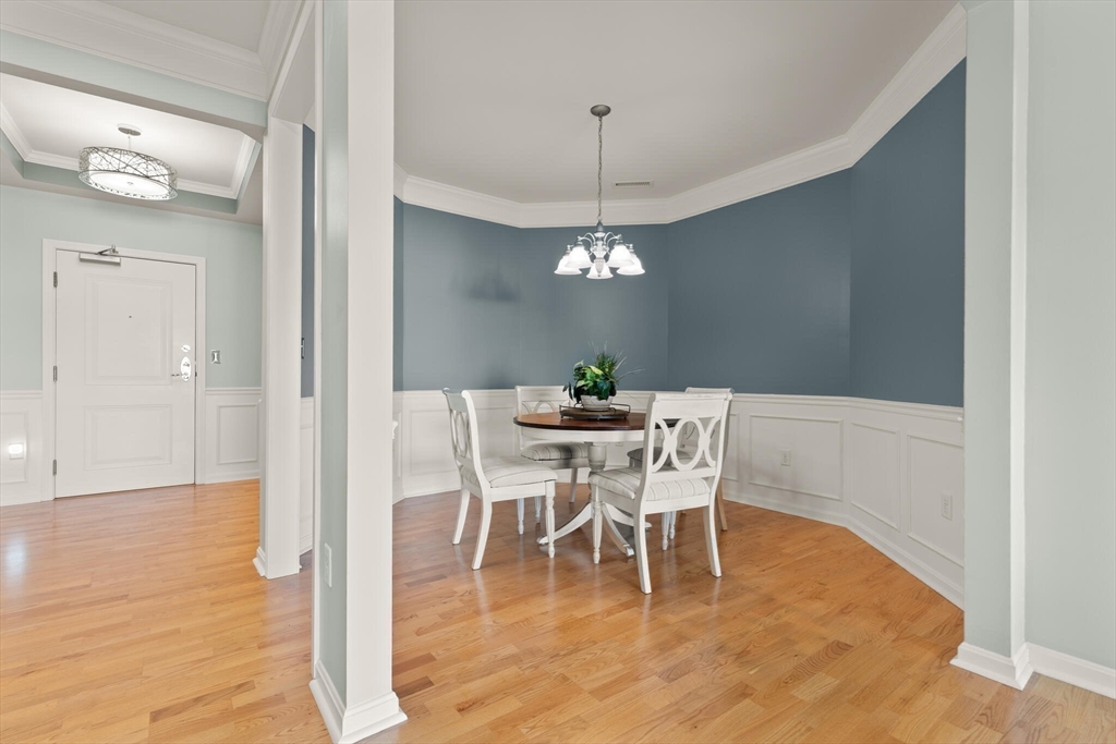 Braintree, Massachusetts, 02184, United States, 2 Bedrooms Bedrooms, ,2 BathroomsBathrooms,Residential,For Sale,1938636