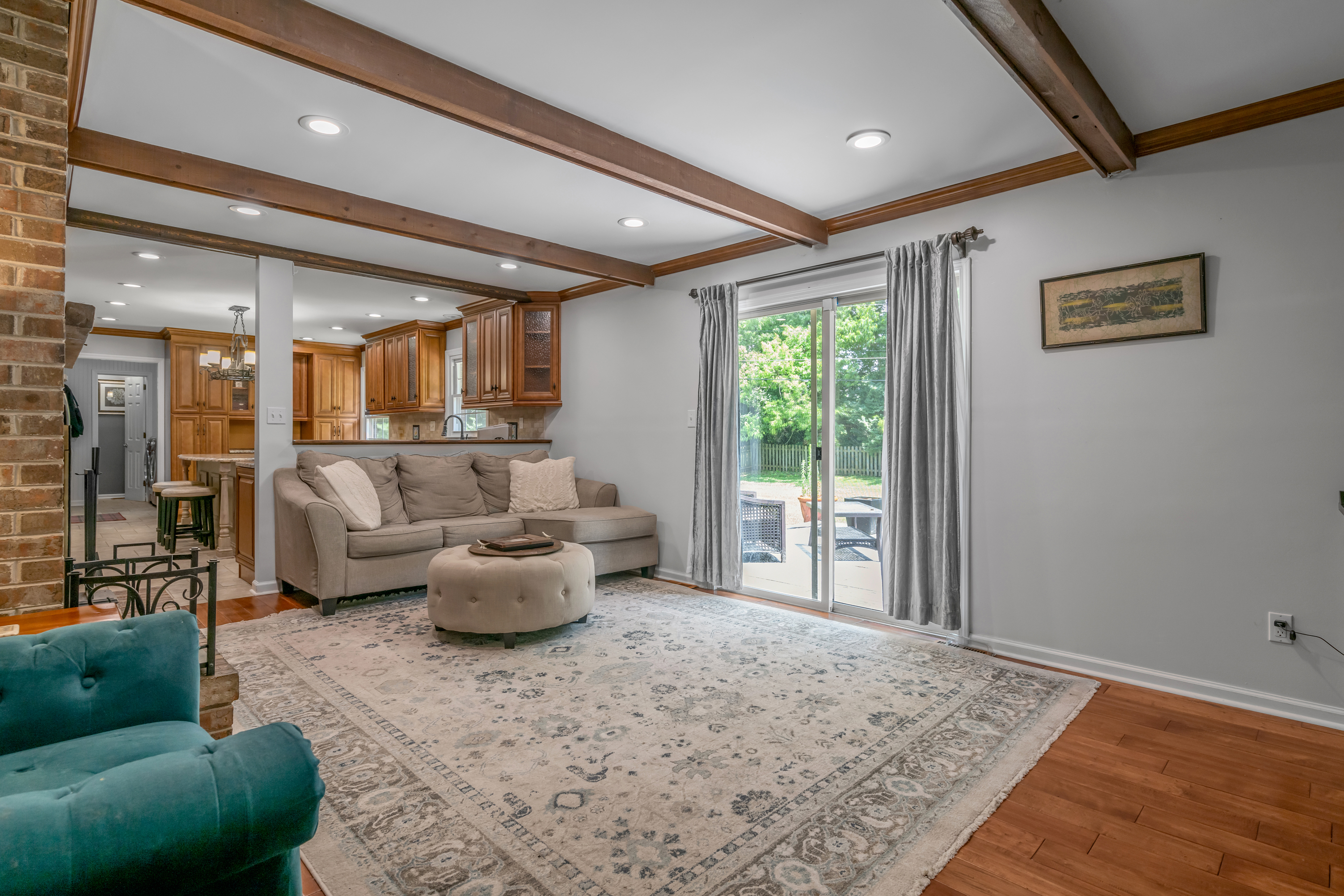  1556 Wellesley Drive - 物件實景