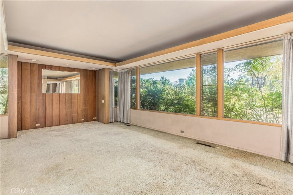 Redlands, California, 92373, United States, 4 Bedrooms Bedrooms, ,1 BathroomBathrooms,Residential,For Sale,1899993