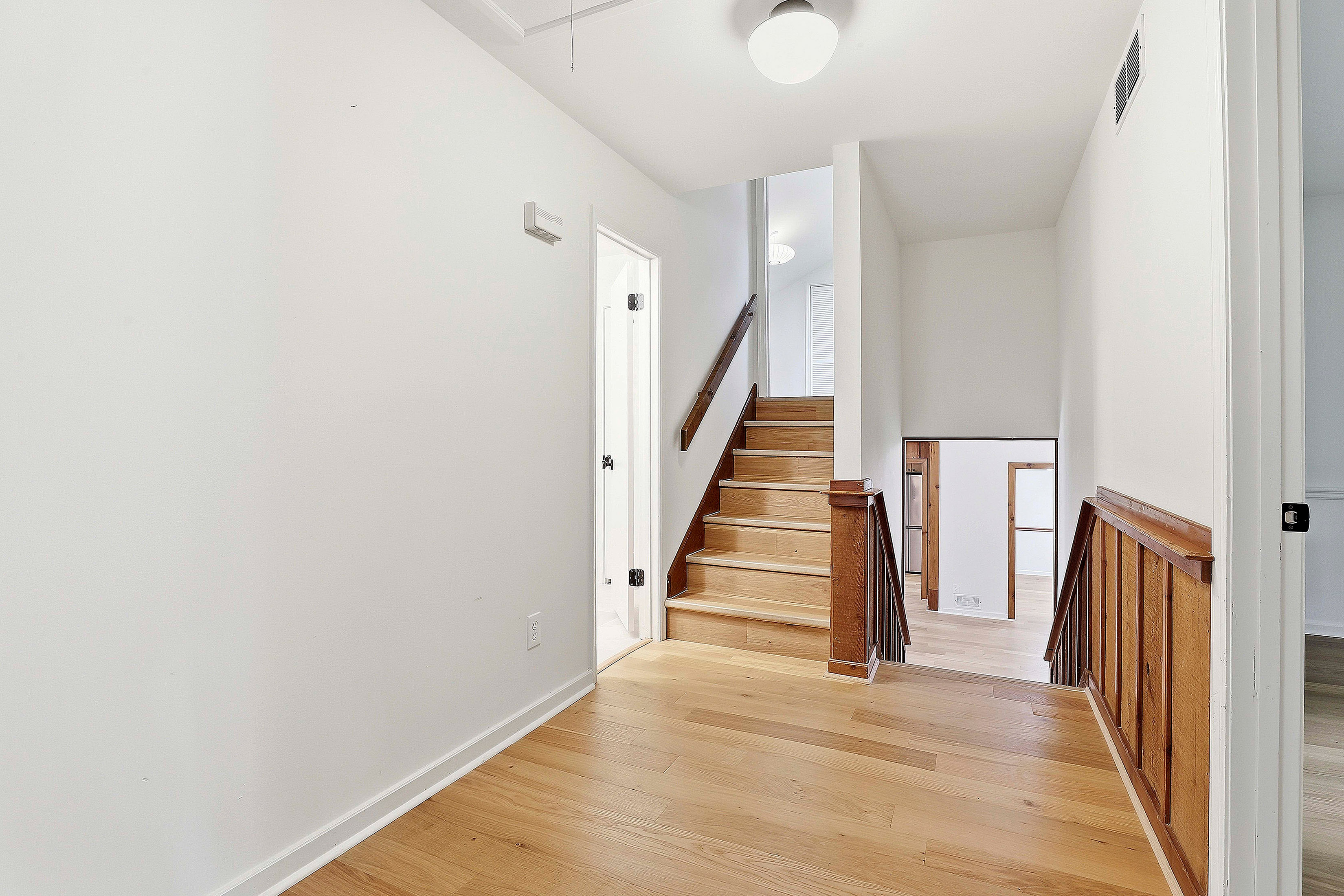  Picture Perfect Home Embodies Mid-century Elegance and Charm - 物件實景