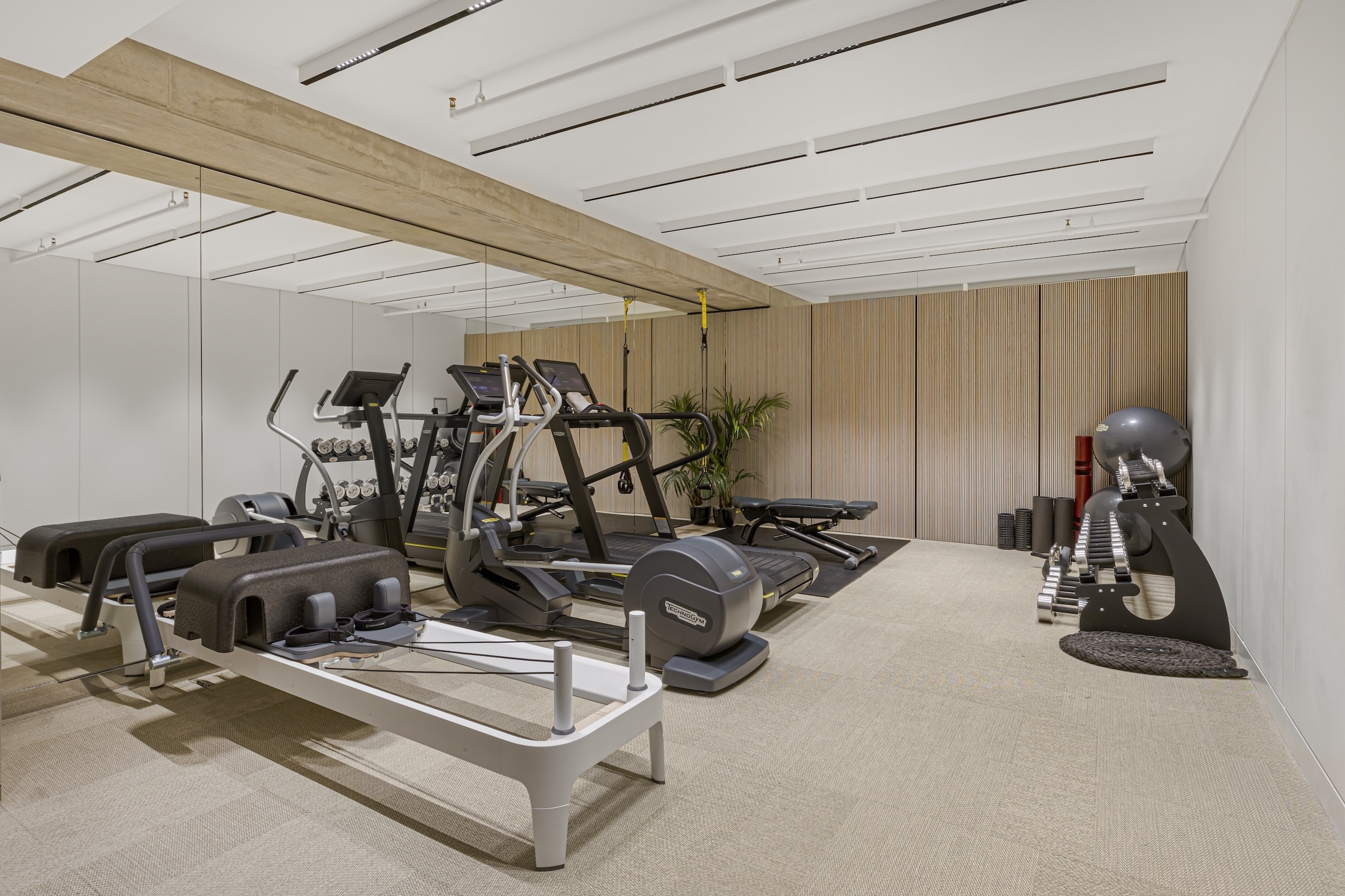  A Second-Floor Apartment in a Prestigious Mayfair Address - 物件實景