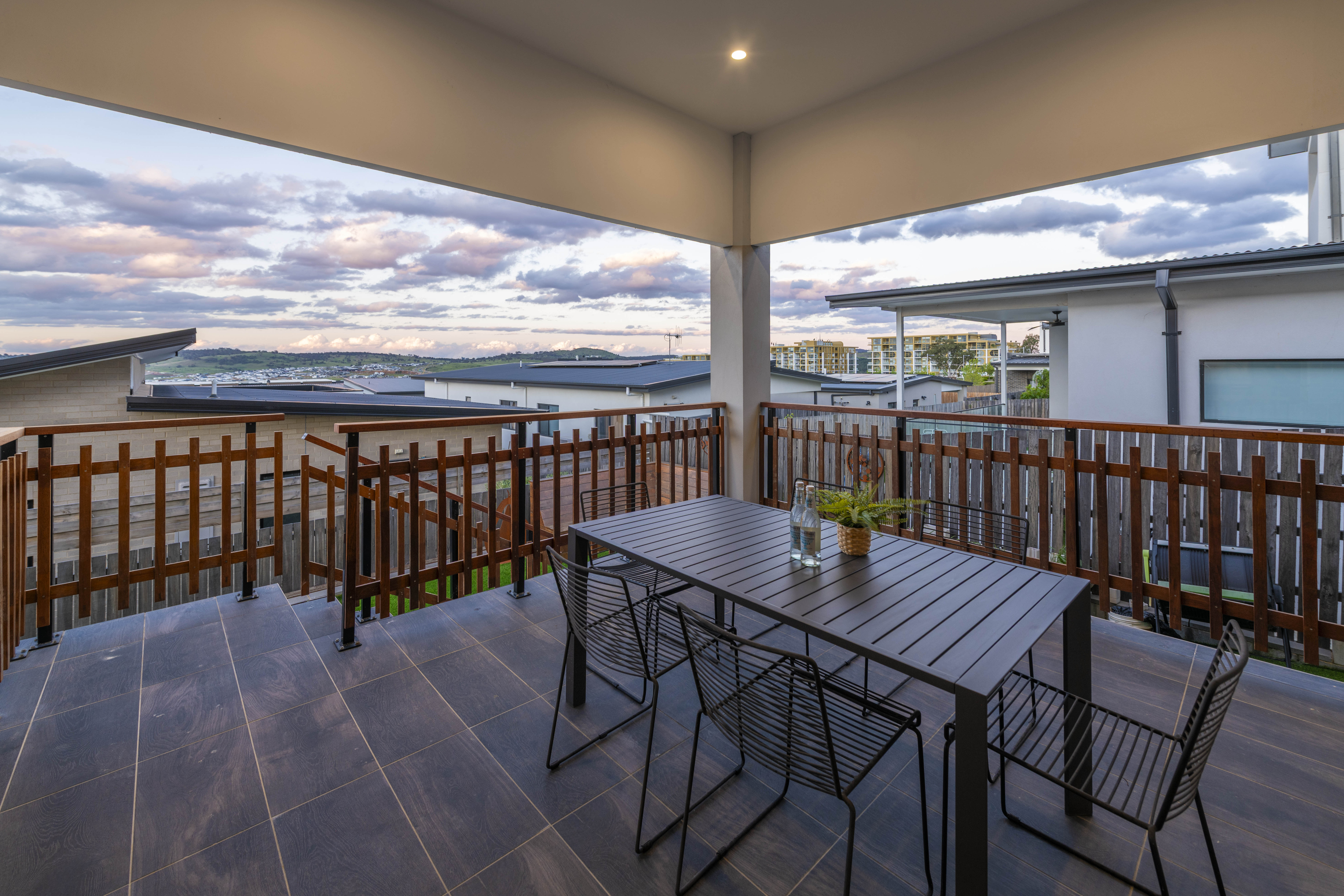  A Refined Family Home Offering Modern Comfort And Lifestyle Ease - 物件實景