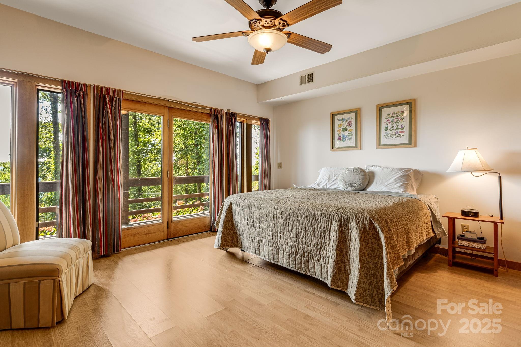 Little Switzerland, North Carolina, 28752, United States, 3 Bedrooms Bedrooms, ,3 BathroomsBathrooms,Residential,For Sale,1949808