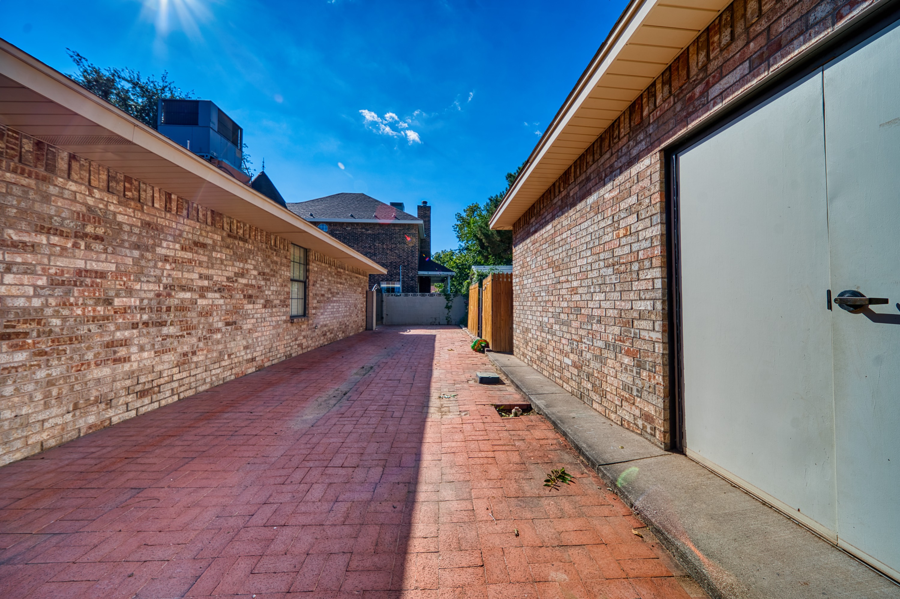 Carlsbad, New Mexico, 88220, United States, 4 Bedrooms Bedrooms, ,3 BathroomsBathrooms,Residential,For Sale,1974897