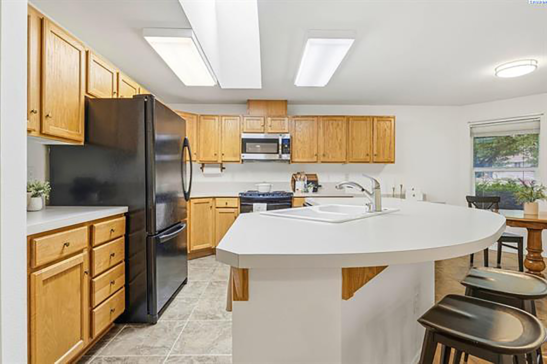  Updated home in the Village at Canyon Lakes - 物件實景