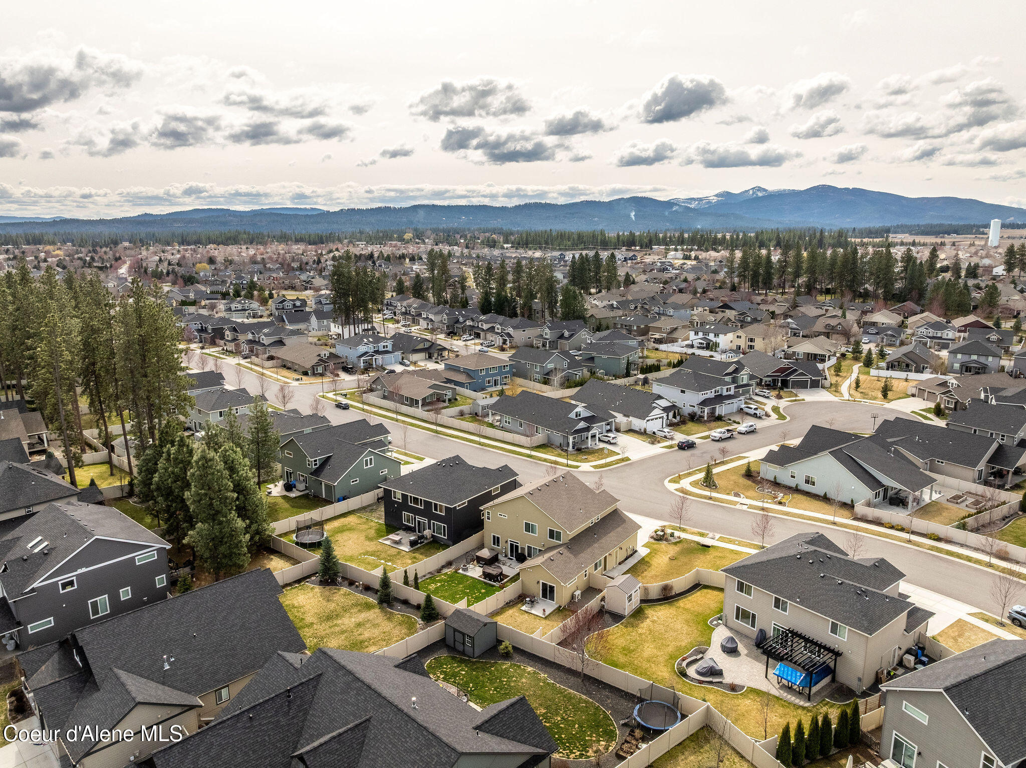 Coeur D'alene, Idaho, 83815, United States, 5 Bedrooms Bedrooms, ,4 BathroomsBathrooms,Residential,For Sale,1754735