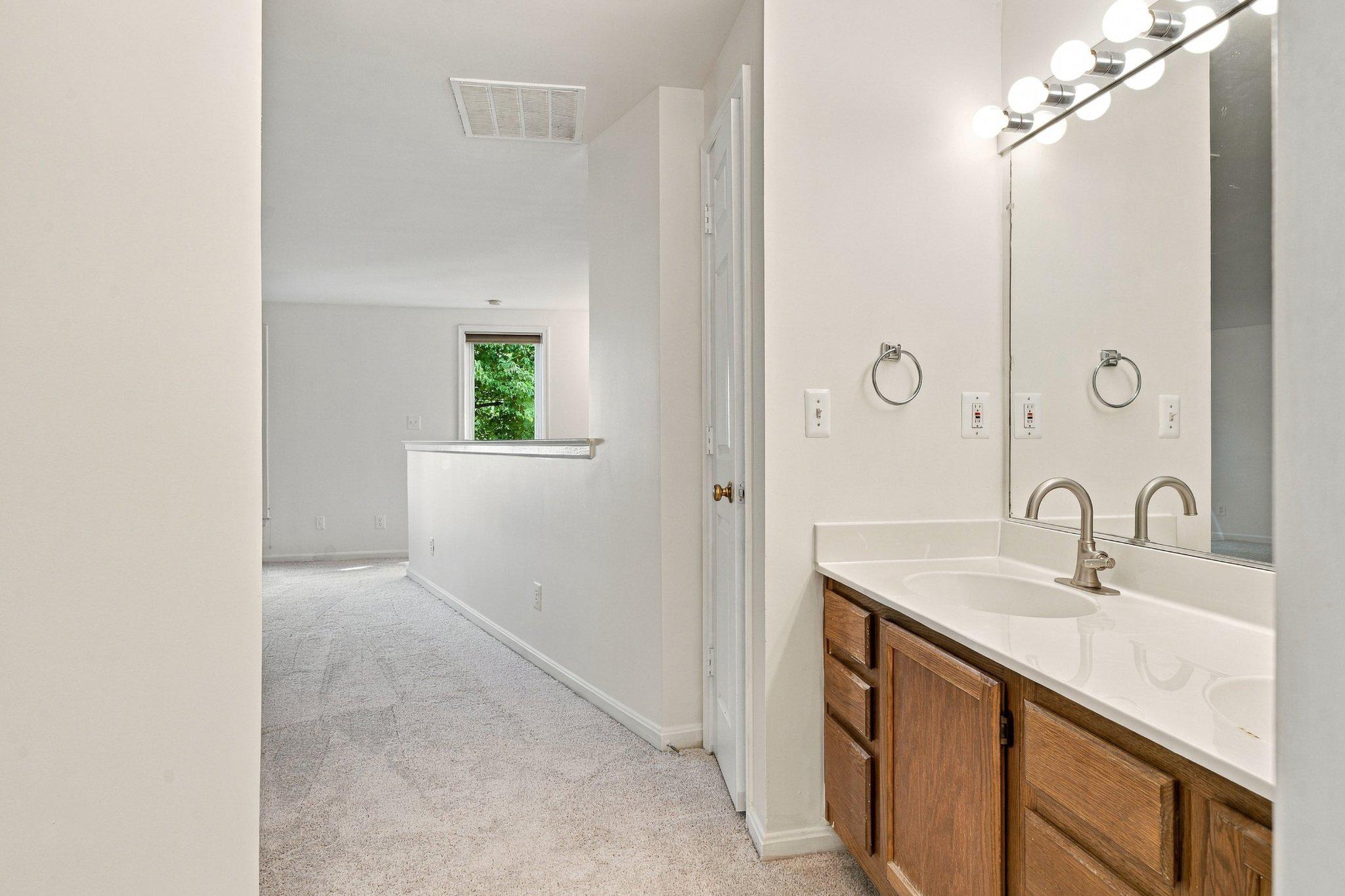  5909 Saint Giles Way, Alexandria, VA, 22315 - 物件實景