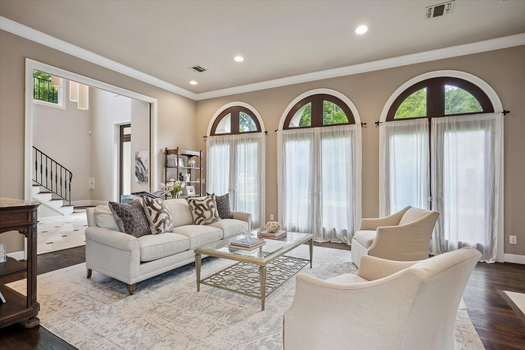  2102 Mcclendon Street - 物件實景