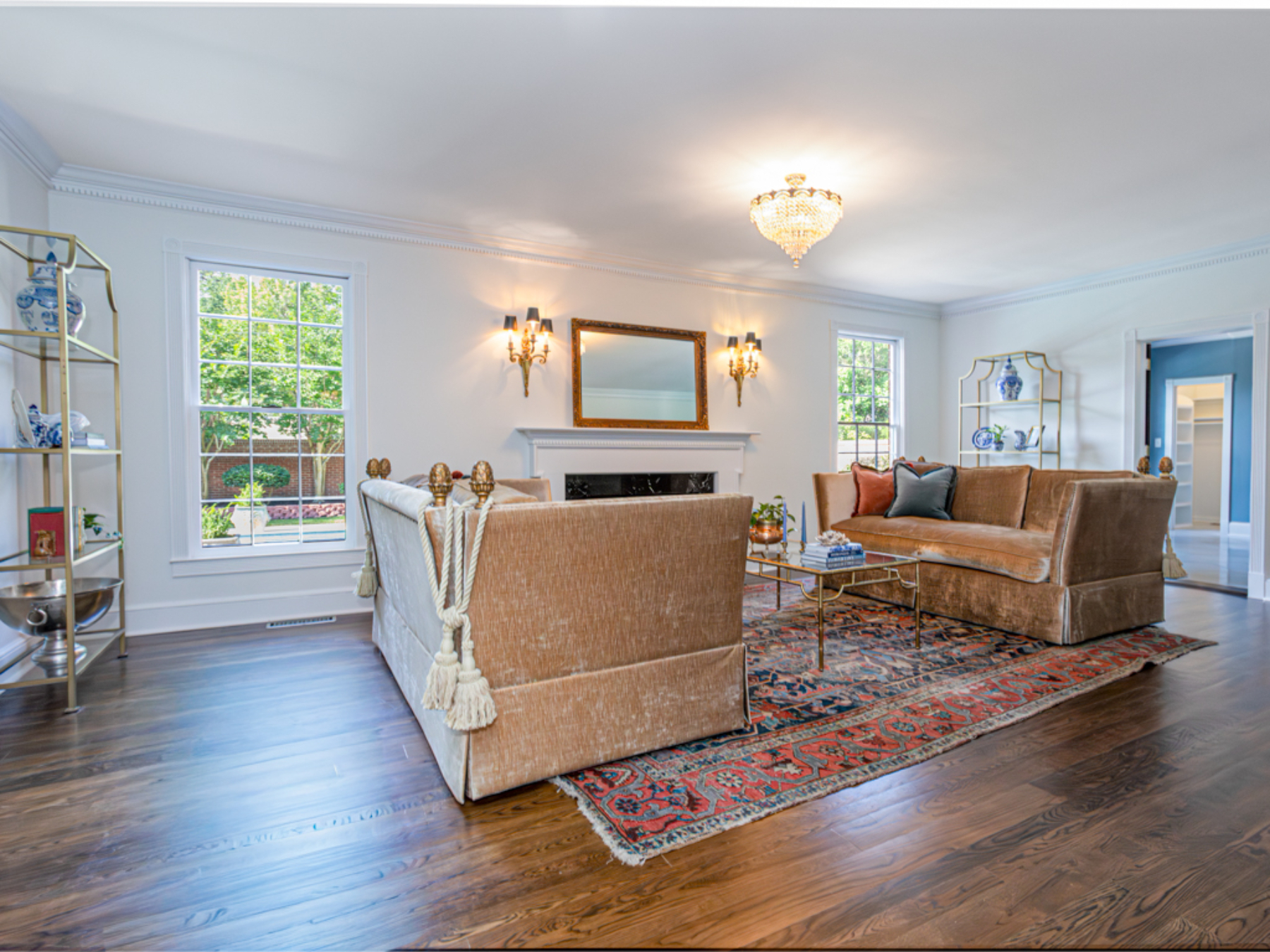  Grand Colonial Estate is Rare Find in the Heart of Midtown - 物件實景