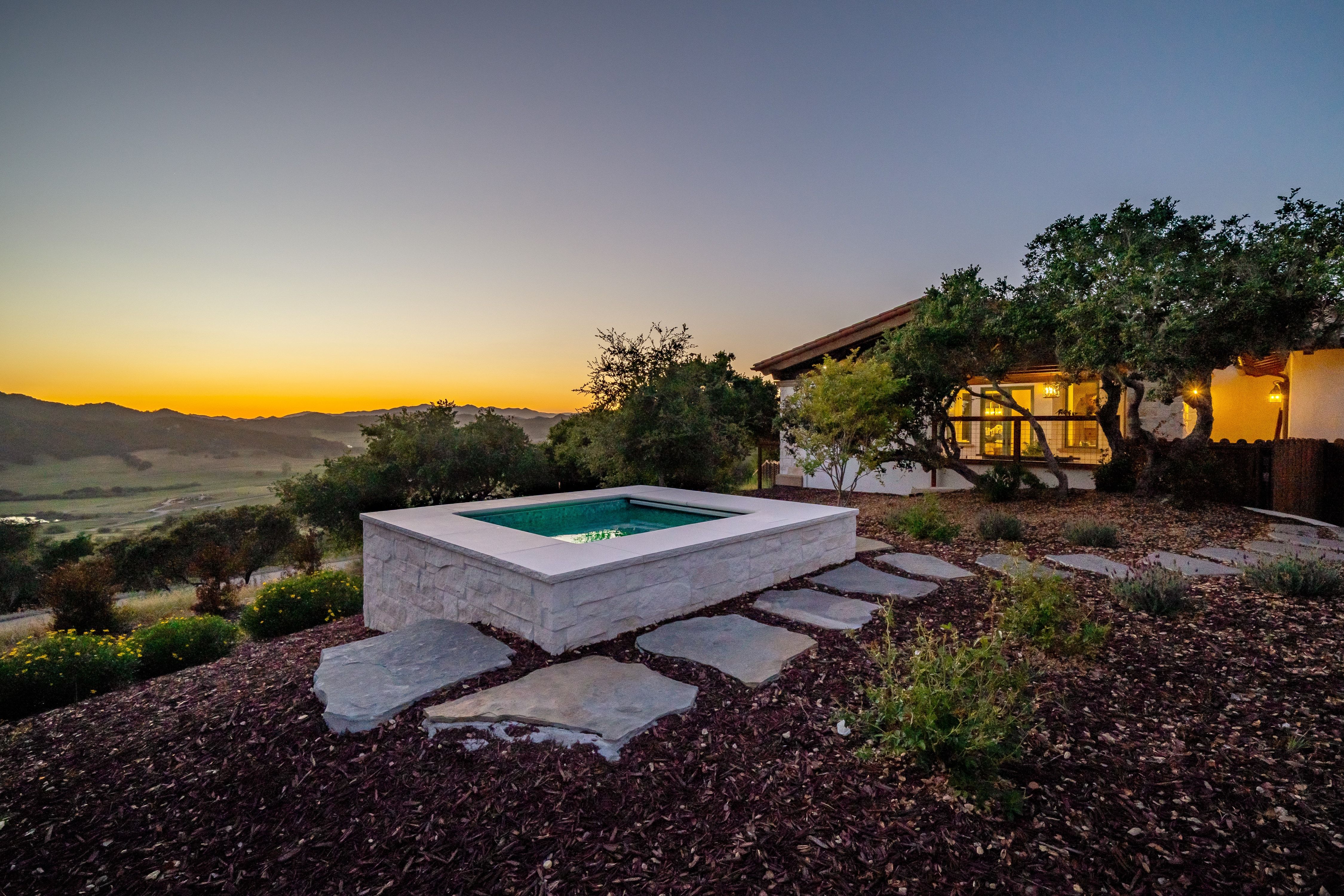  Refined Coastal Wine Country Living on 22 Private Acres - 物件實景