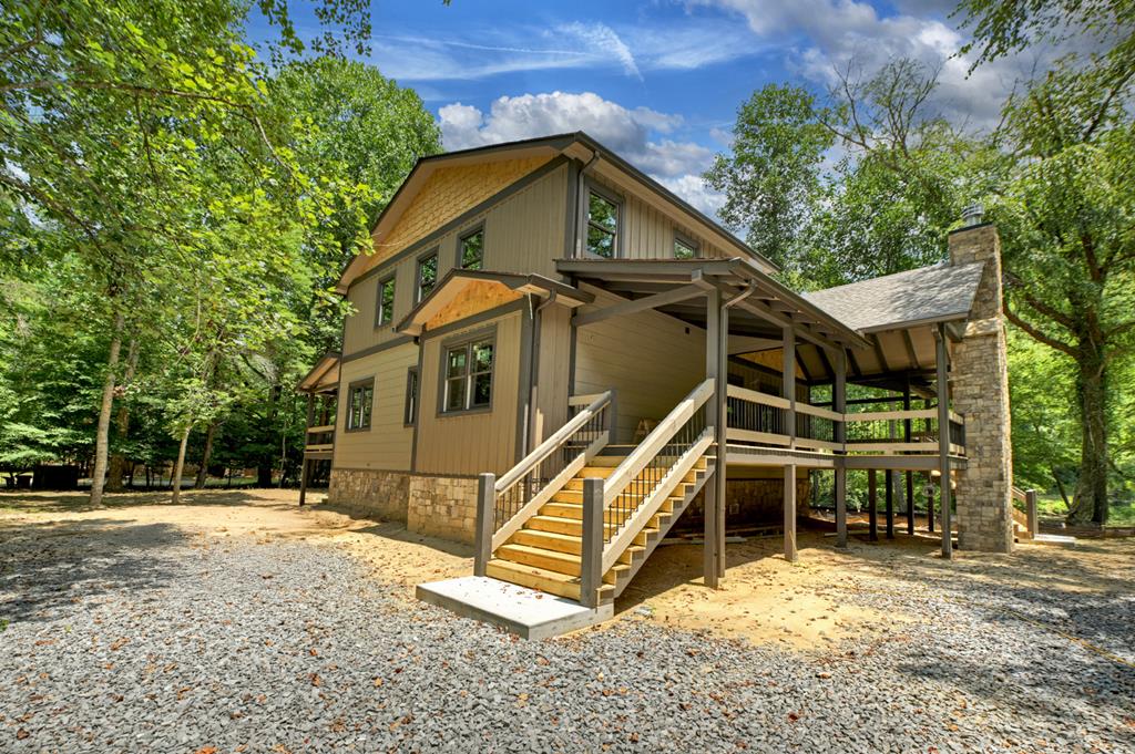 Mineral Bluff, Georgia, 30559, United States, 4 Bedrooms Bedrooms, ,5 BathroomsBathrooms,Residential,For Sale,1858917
