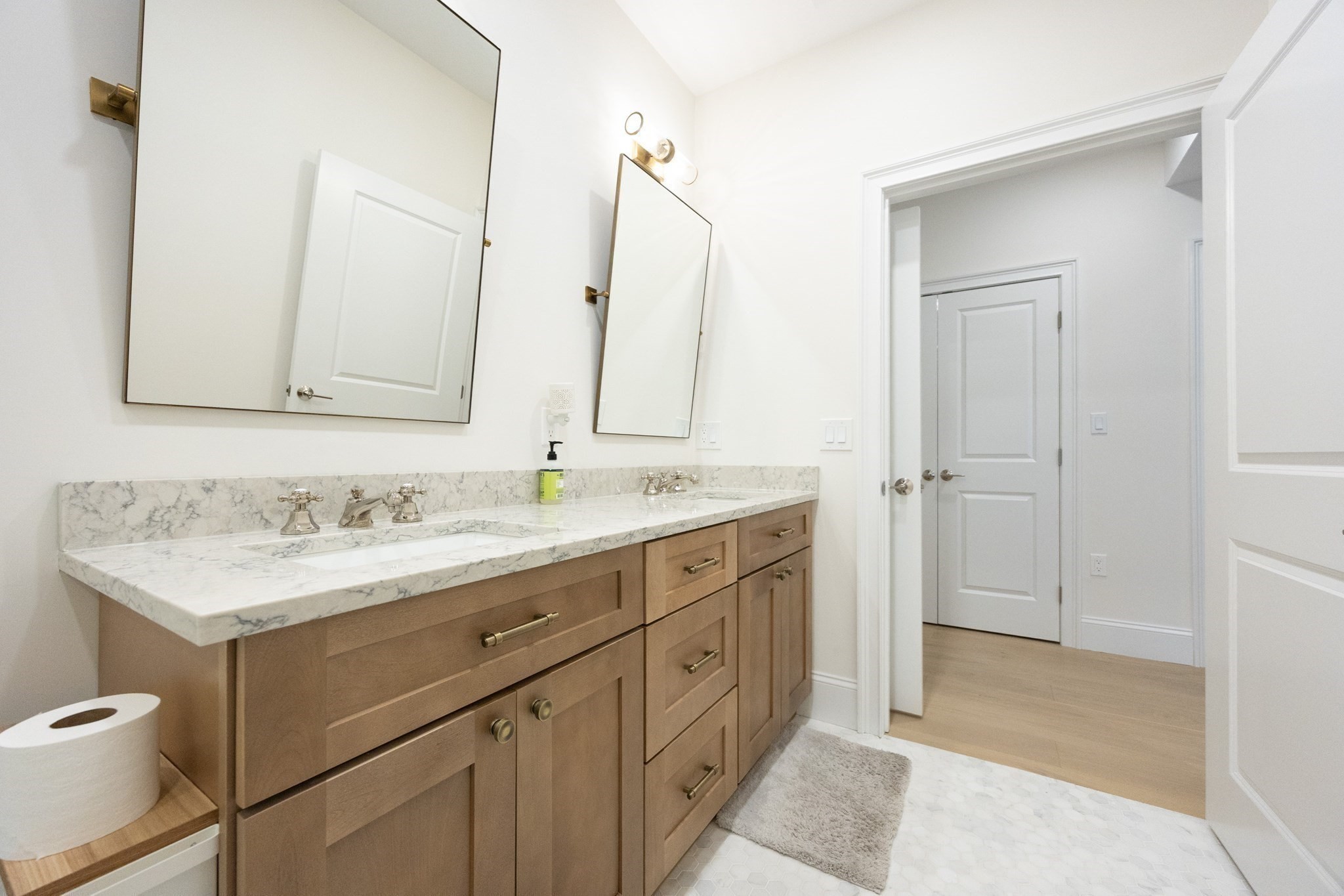 Boston, Massachusetts, 02134, United States, 3 Bedrooms Bedrooms, ,2 BathroomsBathrooms,Residential,For Sale,2034966
