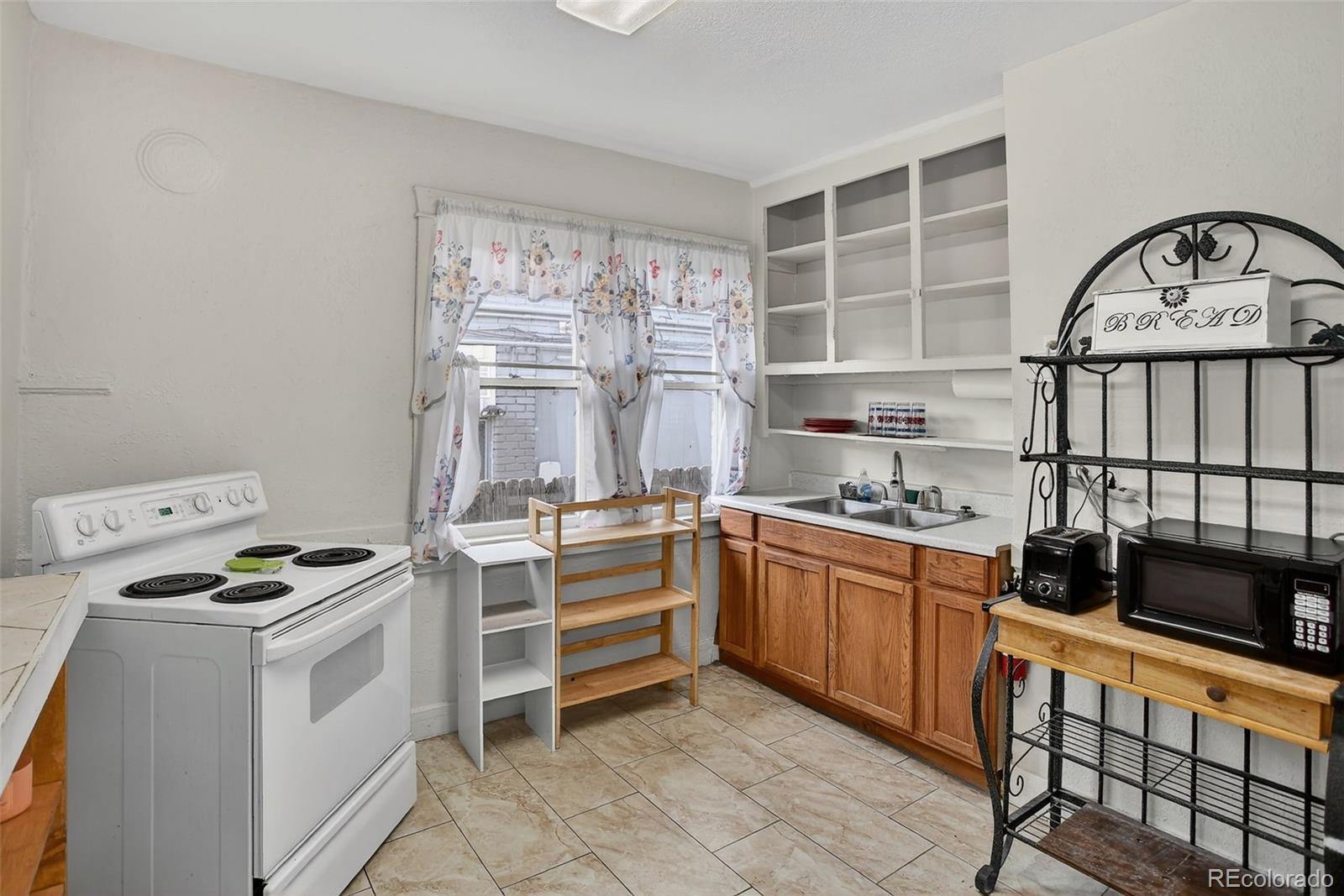 Denver, Colorado, 80204, United States, 4 Bedrooms Bedrooms, ,Residential,For Sale,1934462