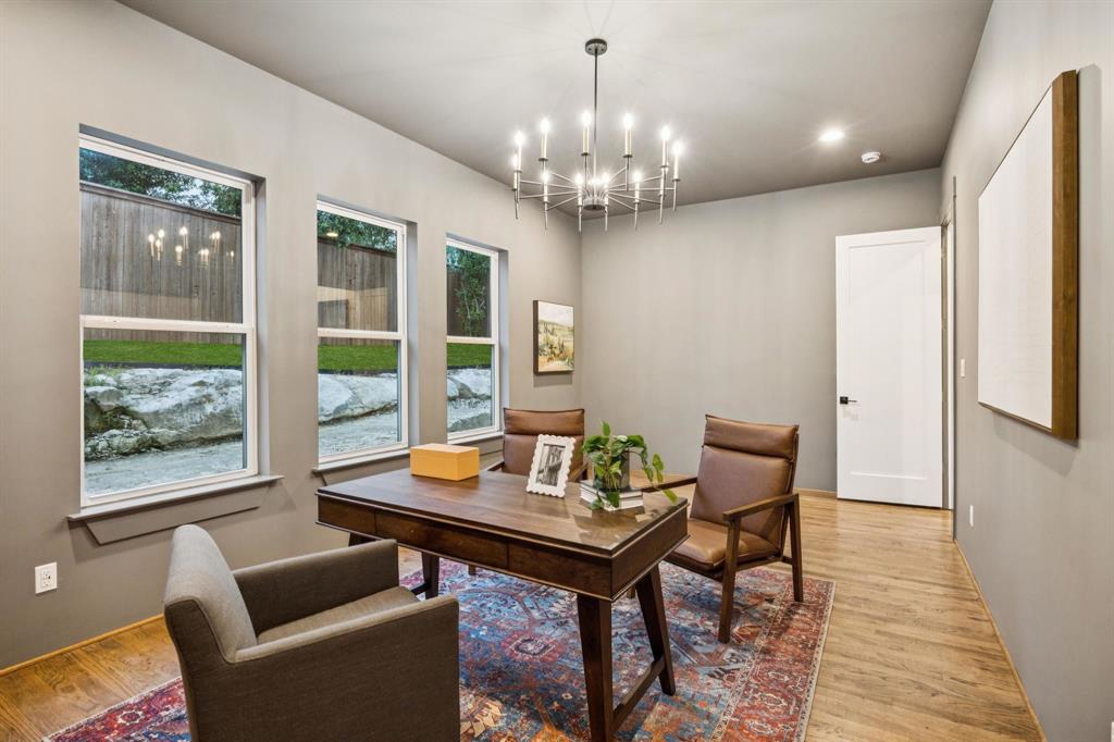 Dallas, Texas, 75211, United States, 4 Bedrooms Bedrooms, ,3 BathroomsBathrooms,Residential,For Sale,1988260