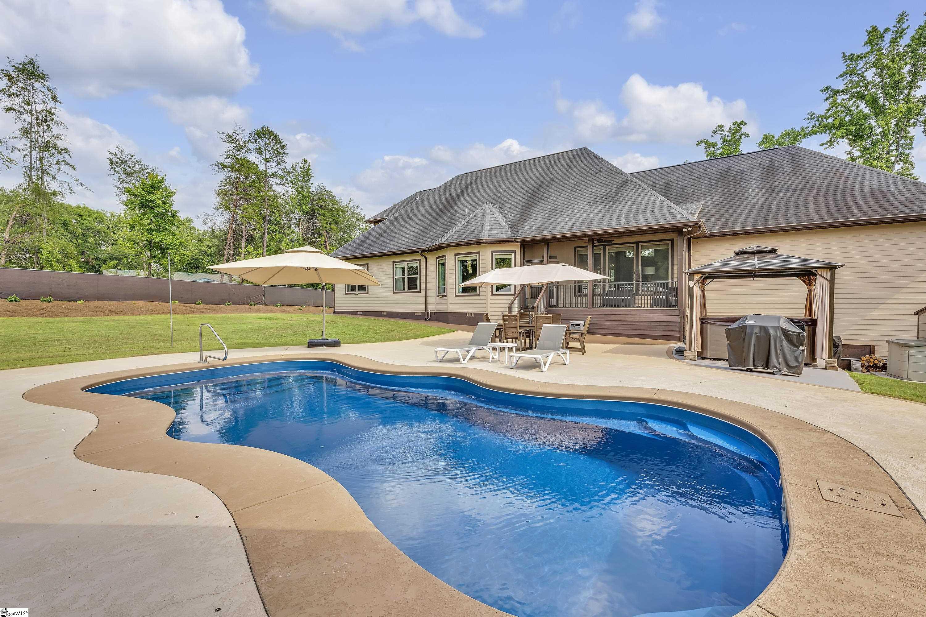 Inman, South Carolina, 29349, United States, 4 Bedrooms Bedrooms, ,4 BathroomsBathrooms,Residential,For Sale,1885361
