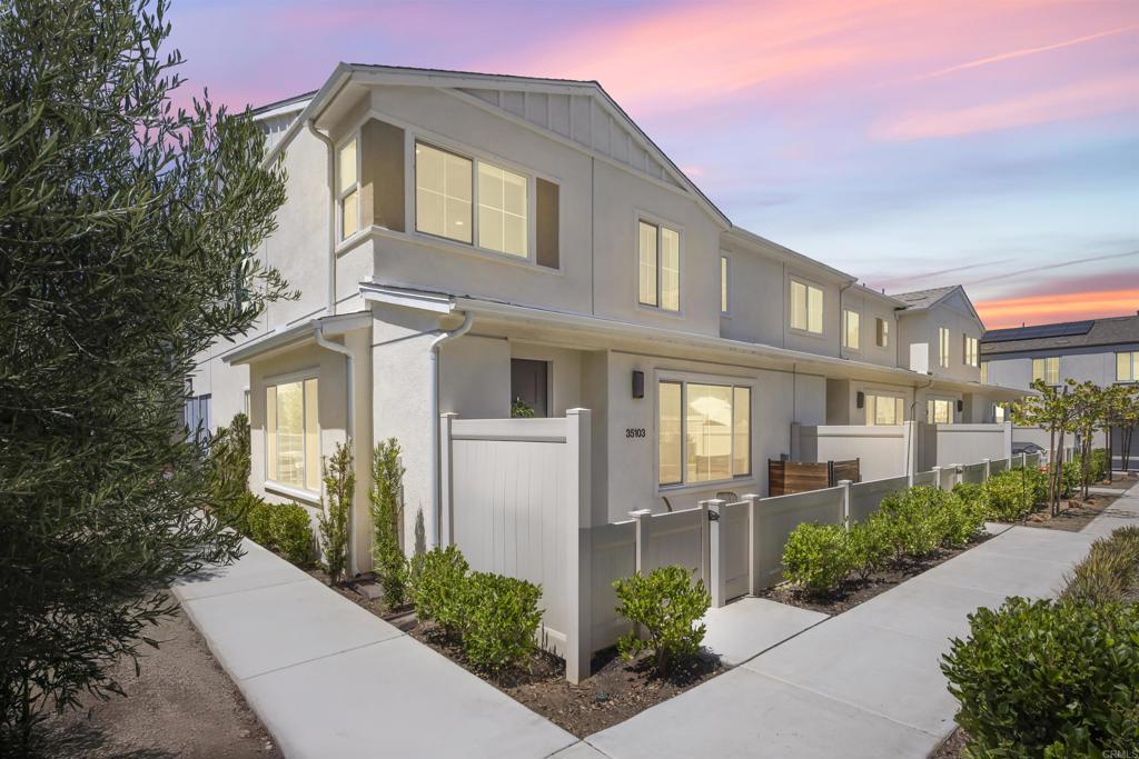 Fallbrook, California, 92028, United States, 4 Bedrooms Bedrooms, ,3 BathroomsBathrooms,Residential,For Sale,1983732