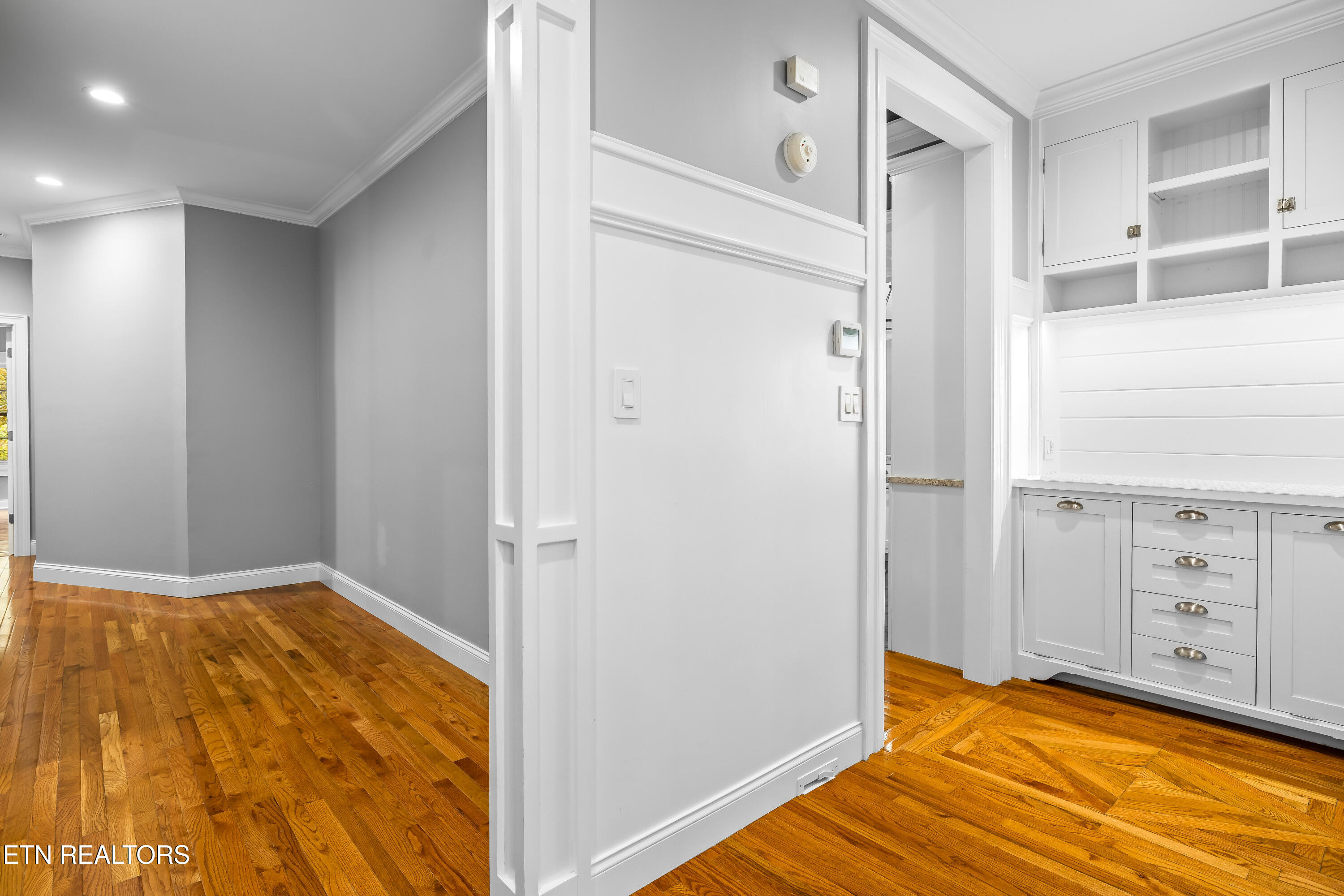 Maryville, Tennessee, 37803, United States, 4 Bedrooms Bedrooms, ,5 BathroomsBathrooms,Residential,For Sale,1984597