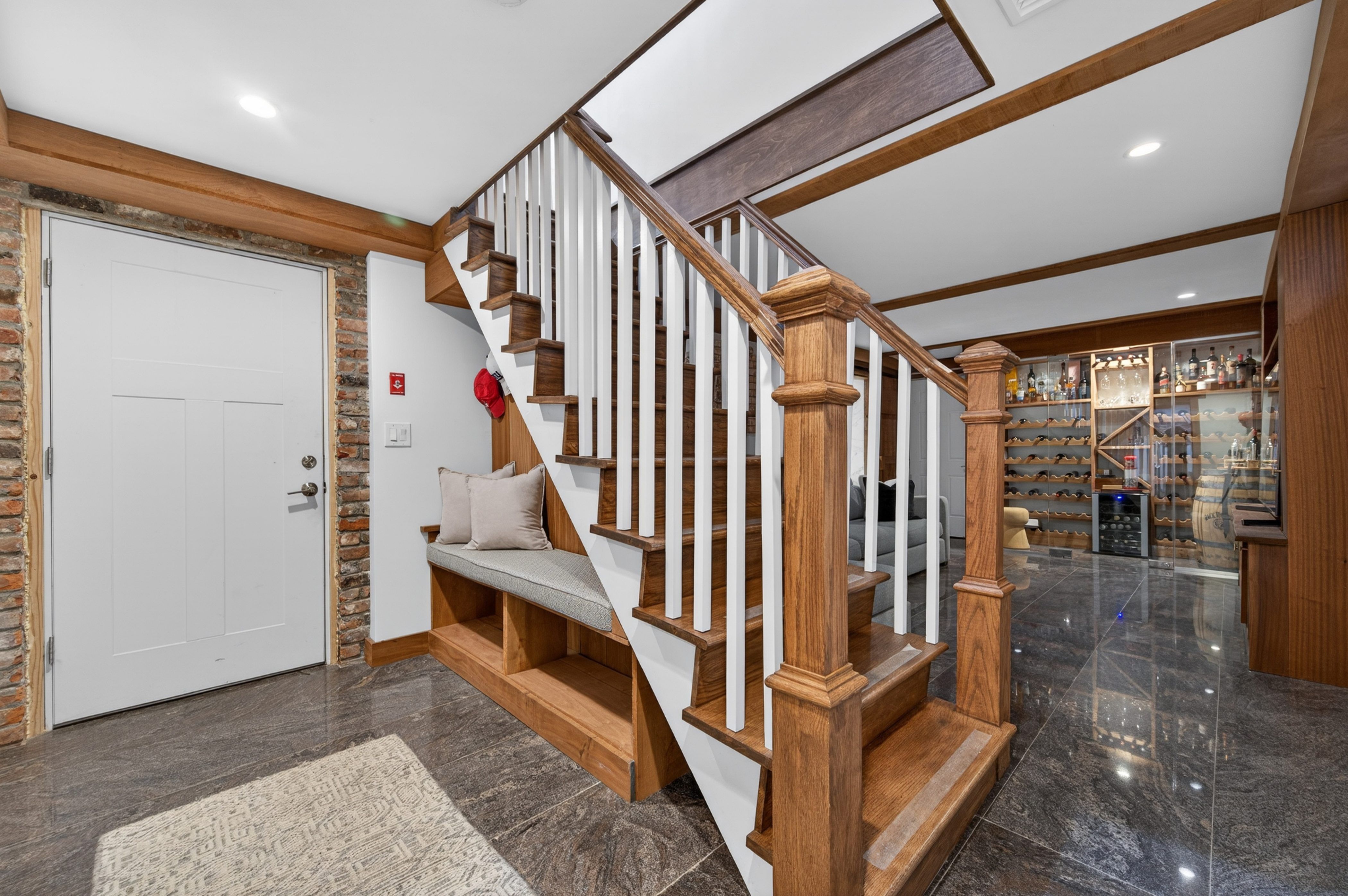  16 Warwick Place, Port Washington, NY, 11050 - 物件實景