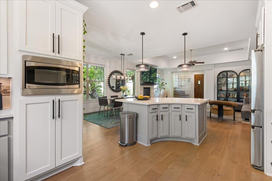 Austin, Texas, 78738, United States, 3 Bedrooms Bedrooms, ,4 BathroomsBathrooms,Residential,For Sale,1767089