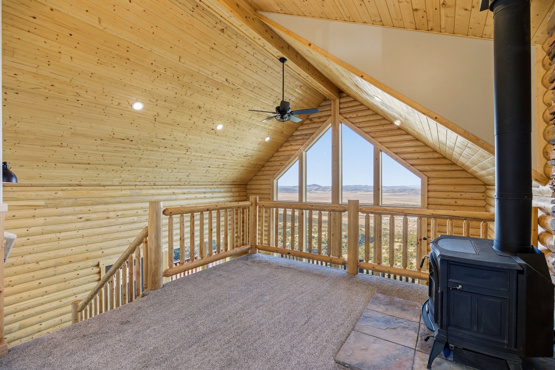  Cedar Highlands Cabin With Stunning Views - 物件實景