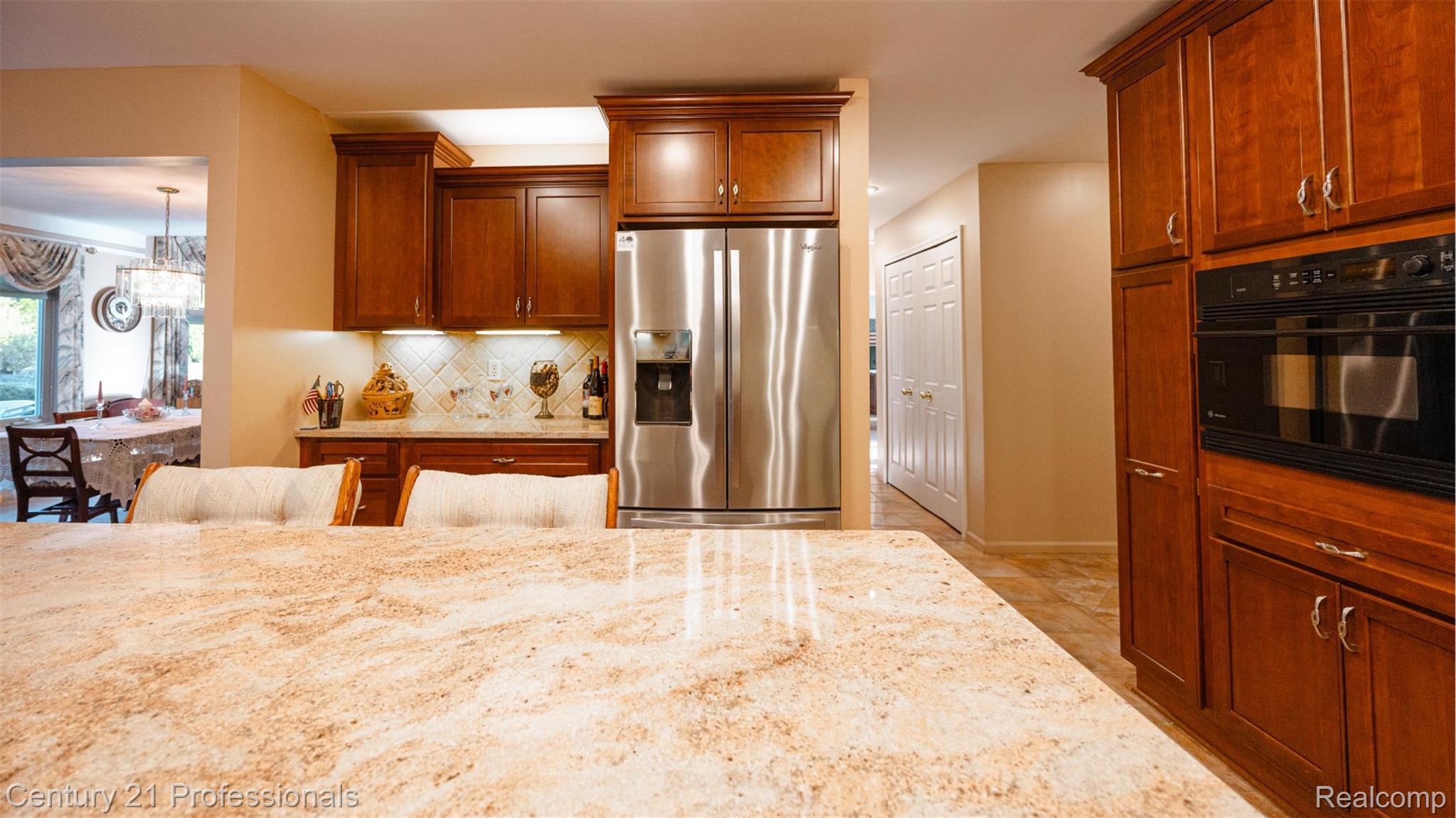 RochesterHills, Michigan, 48309, United States, 4 Bedrooms Bedrooms, ,4 BathroomsBathrooms,Residential,For Sale,1980404