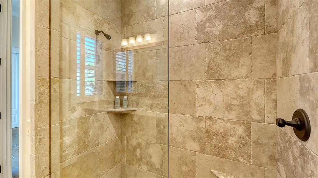 Longboat Key, Florida, 34228, United States, 3 Bedrooms Bedrooms, ,4 BathroomsBathrooms,Residential,For Sale,1986320