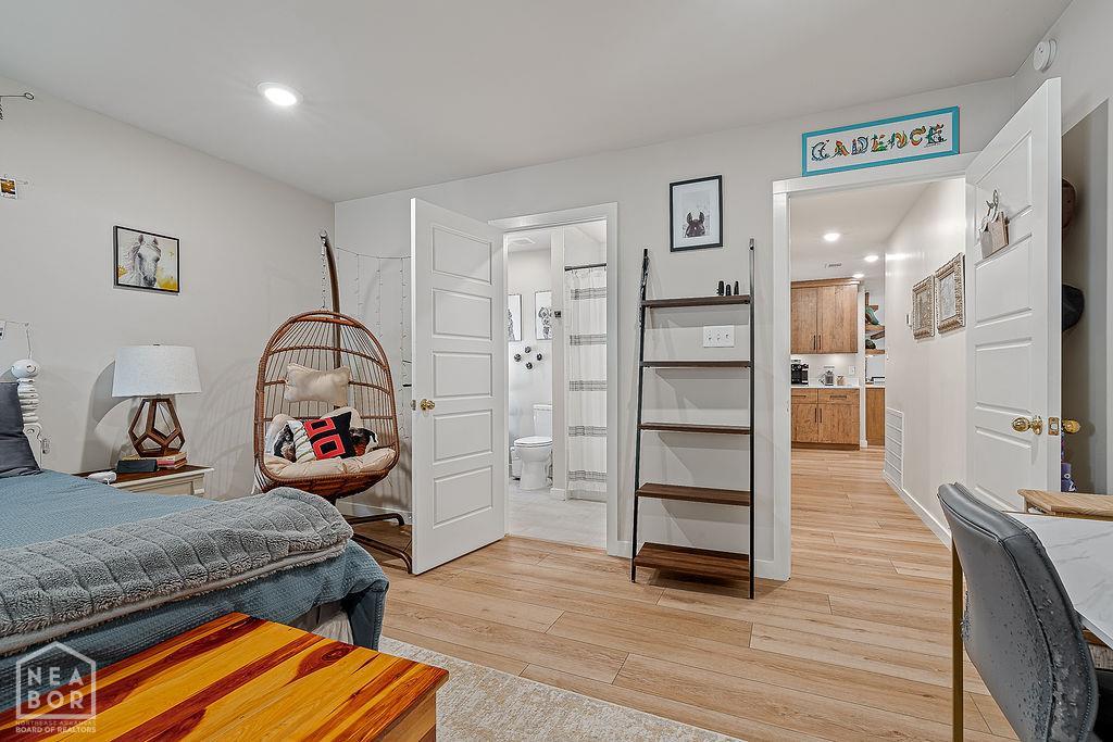 Jonesboro, Arkansas, 72404, United States, ,4 BathroomsBathrooms,Residential,For Sale,1982886