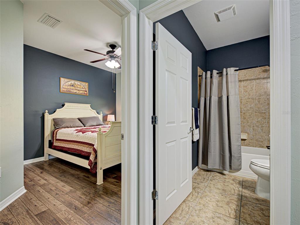 Venice, Florida, 34293, United States, 3 Bedrooms Bedrooms, ,2 BathroomsBathrooms,Residential,For Sale,1998250