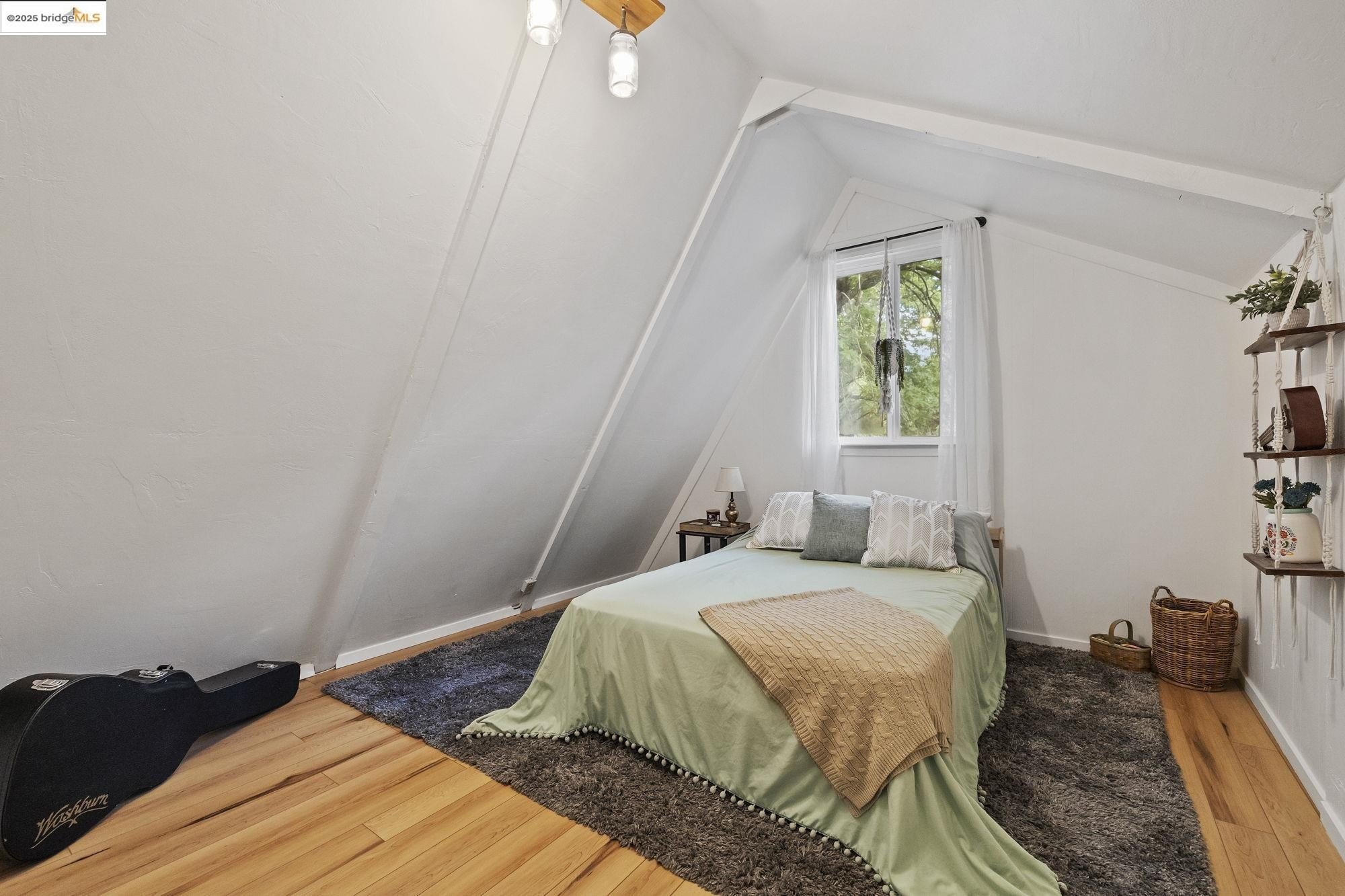 Tuolumne, California, 95379, United States, 4 Bedrooms Bedrooms, ,3 BathroomsBathrooms,Residential,For Sale,1980898