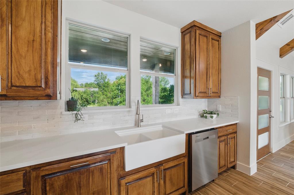 Weatherford, Texas, 76085, United States, 4 Bedrooms Bedrooms, ,3 BathroomsBathrooms,Residential,For Sale,2008170