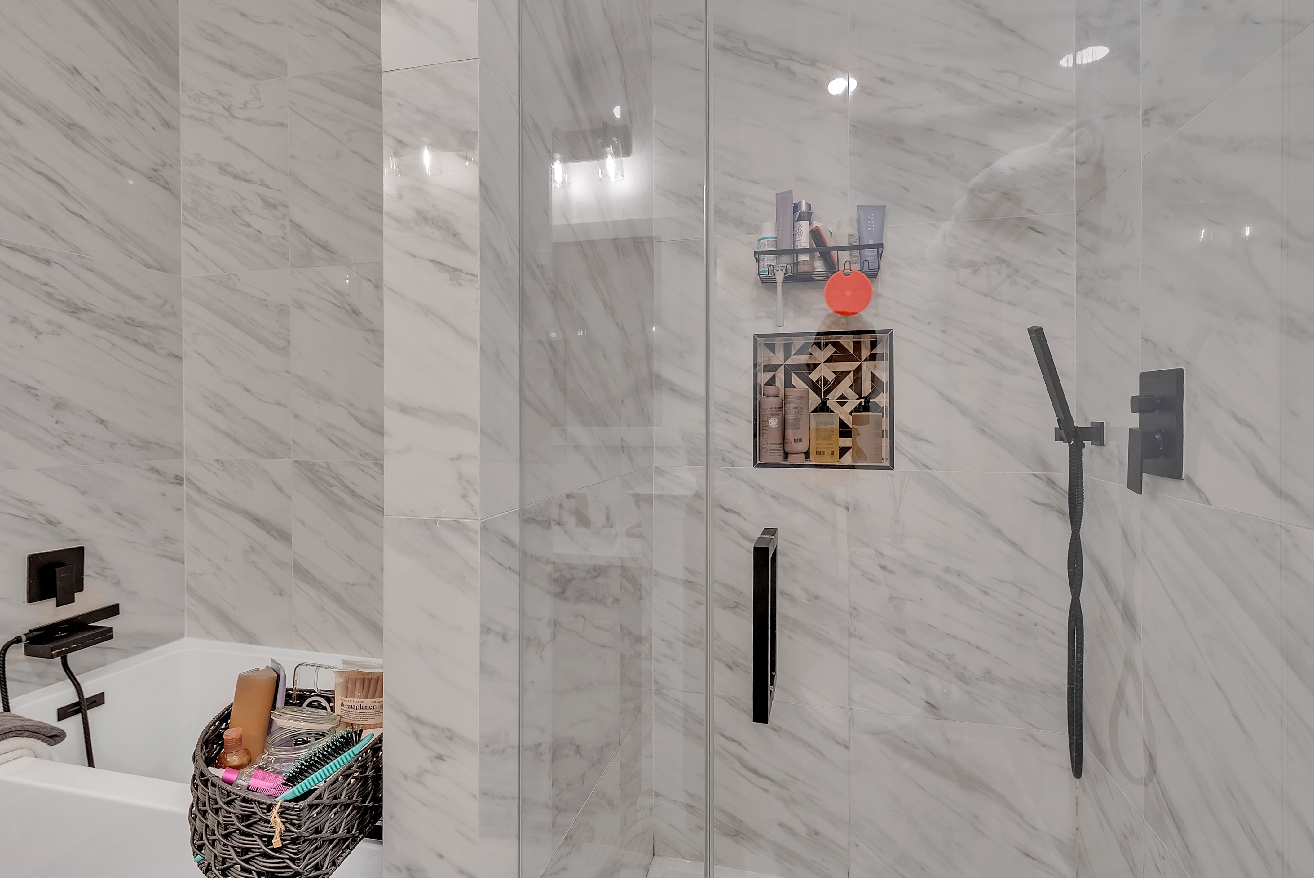  906 Memorial Drive, Belleville, NJ, 07109 - 物件實景