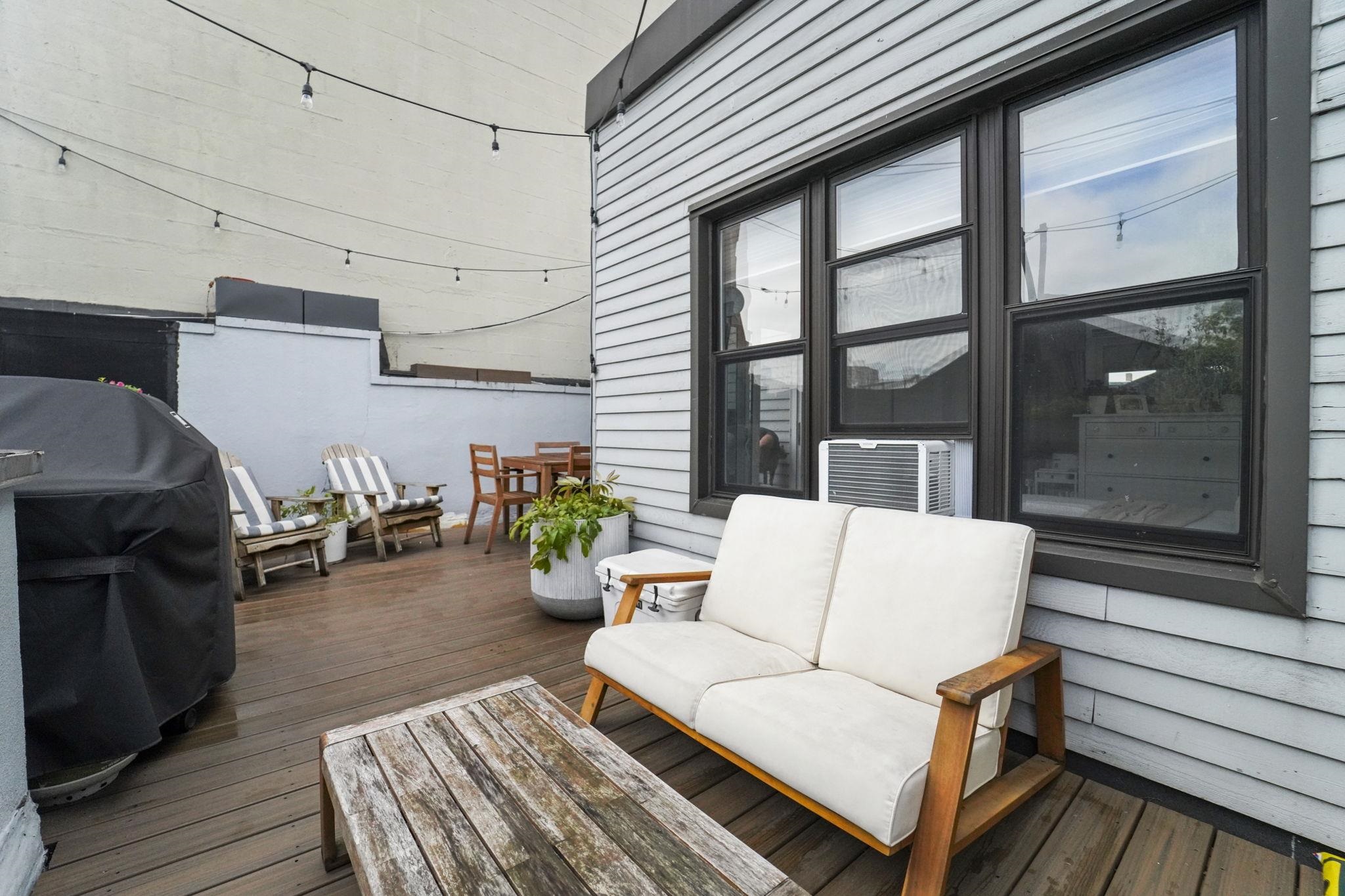 Hoboken, New Jersey, 07030, United States, 1 Bedroom Bedrooms, ,2 BathroomsBathrooms,Residential,For Sale,1988073