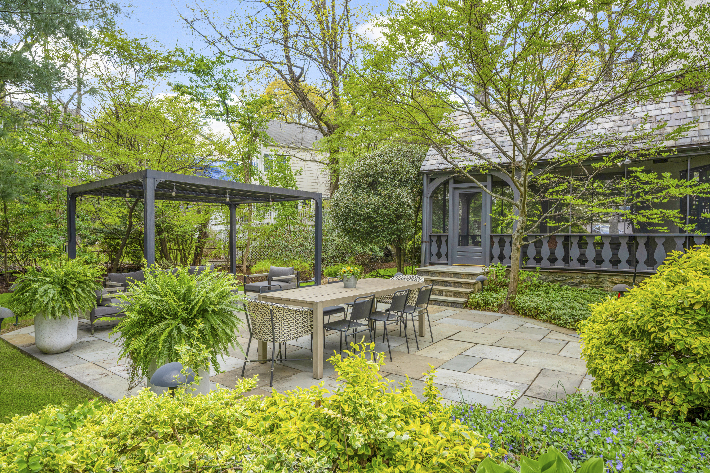  Sophisticated Larchmont Tudor - 物件實景