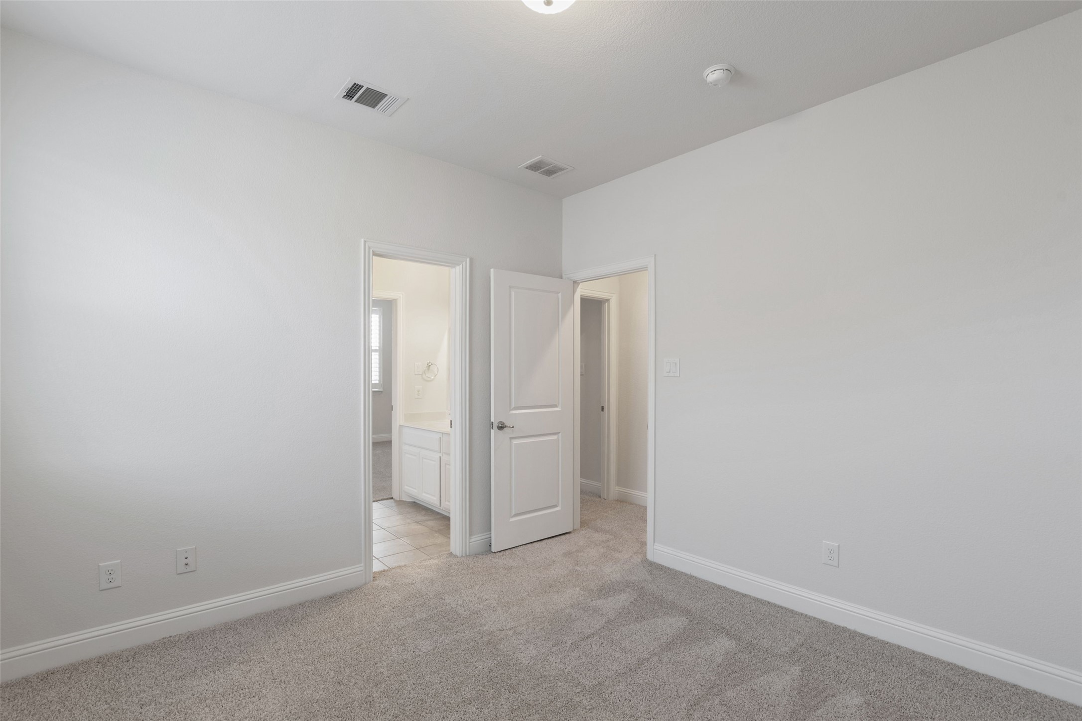 McKinney, Texas, 75071, United States, 5 Bedrooms Bedrooms, ,5 BathroomsBathrooms,Residential,For Sale,1986552