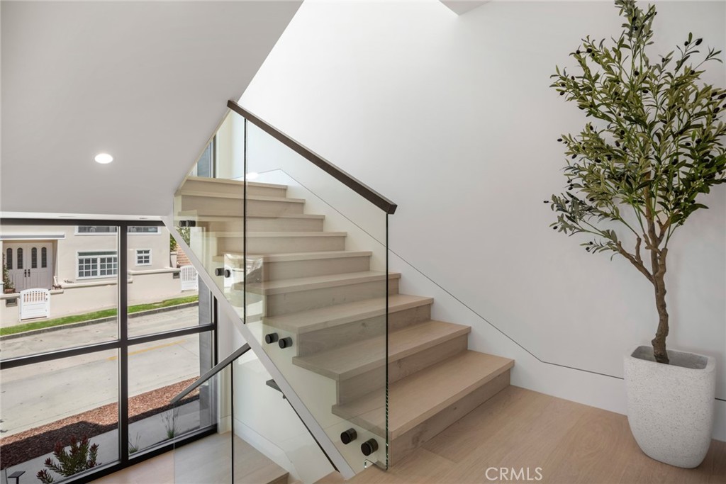 Corona del Mar, California, 92625, United States, 4 Bedrooms Bedrooms, ,5 BathroomsBathrooms,Residential,For Sale,1903462