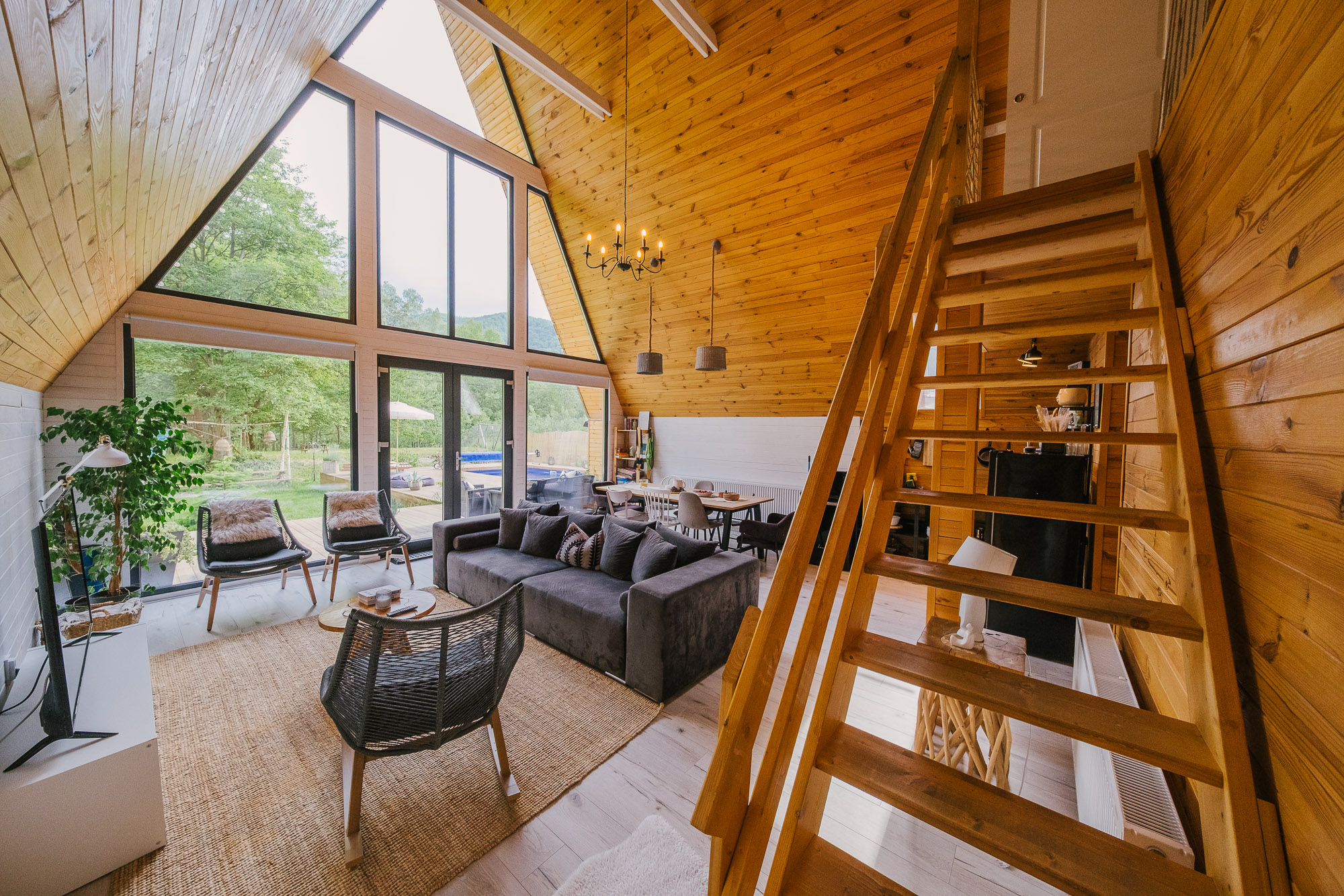  A Home Between River, Forest and Sky in the Heart of the Lotru Mountains - 物件實景