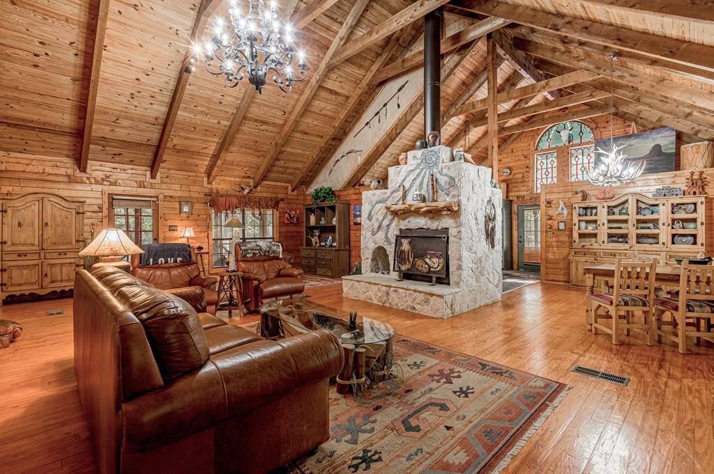 Nacogdoches, Texas, 75964, United States, 3 Bedrooms Bedrooms, ,2 BathroomsBathrooms,Residential,For Sale,1753235