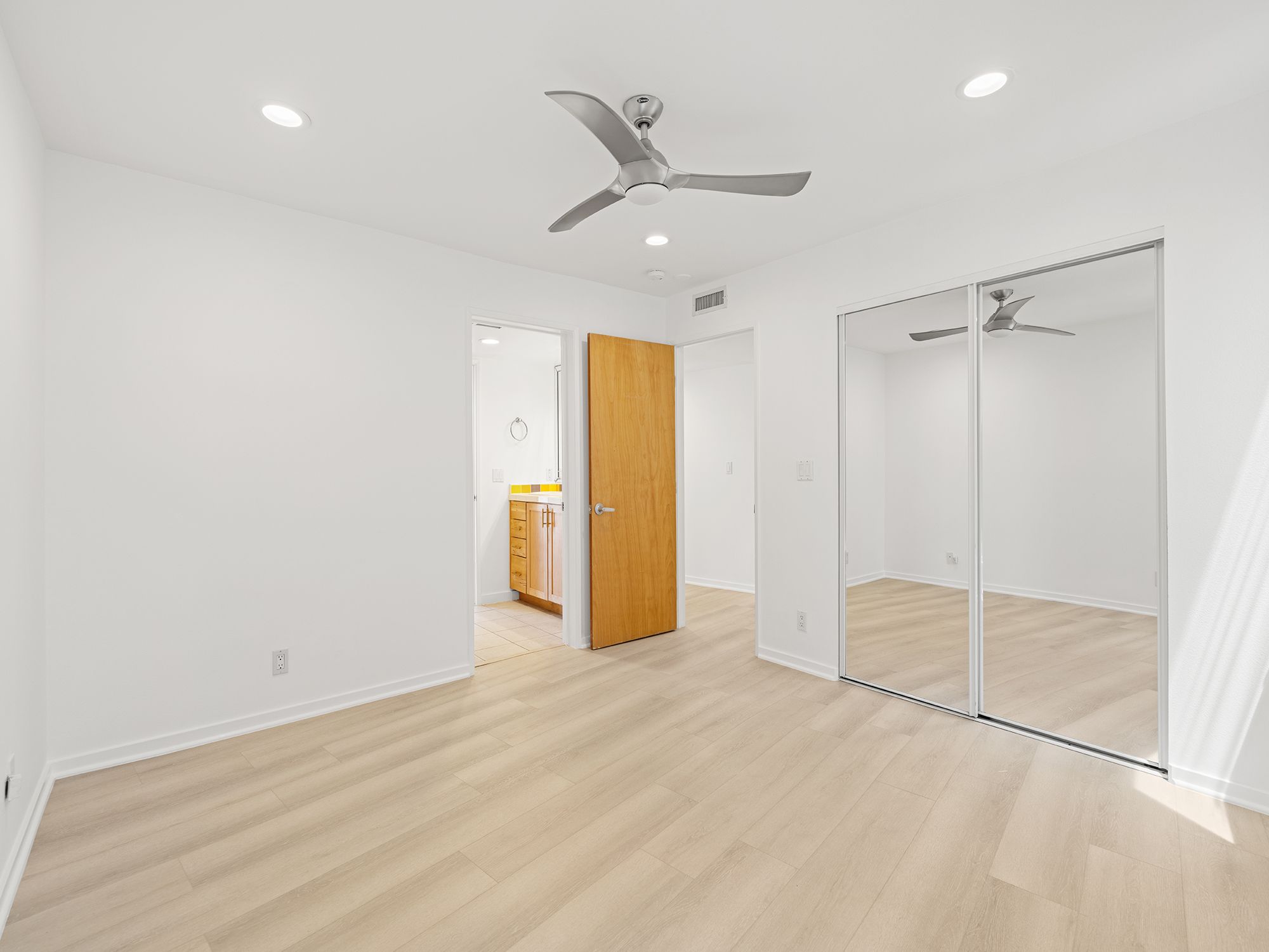  702 10th Street, Hermosa Beach, CA 90254 - 物件實景