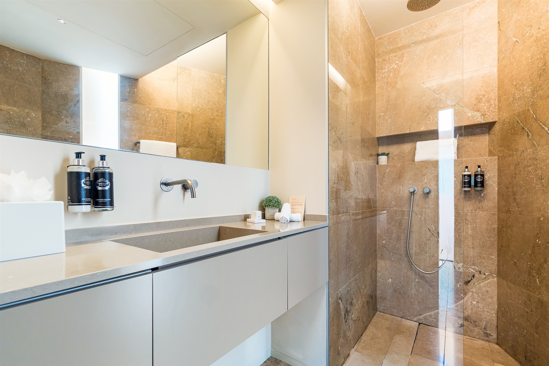  Flat, 2 bedrooms, for Sale - 物件實景
