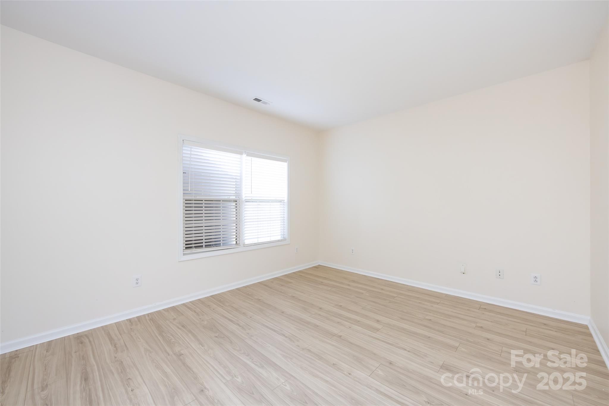 Charlotte, North Carolina, 28262, United States, 4 Bedrooms Bedrooms, ,4 BathroomsBathrooms,Residential,For Sale,2001686