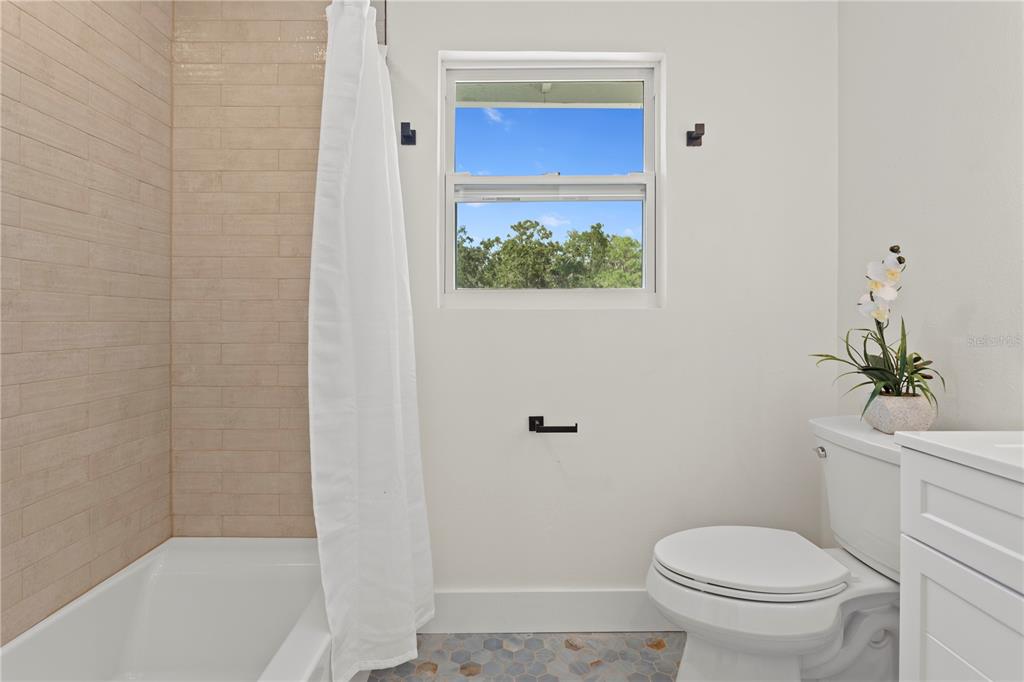 Tampa, Florida, 33635, United States, 3 Bedrooms Bedrooms, ,3 BathroomsBathrooms,Residential,For Sale,1949477