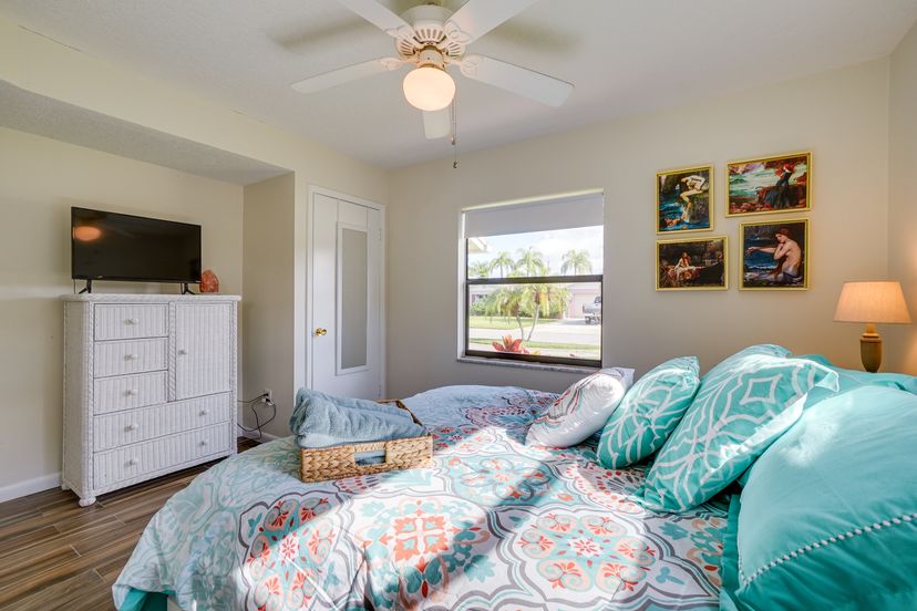 Tampa, Florida, 33615, United States, 4 Bedrooms Bedrooms, ,2 BathroomsBathrooms,Residential,For Sale,1865129