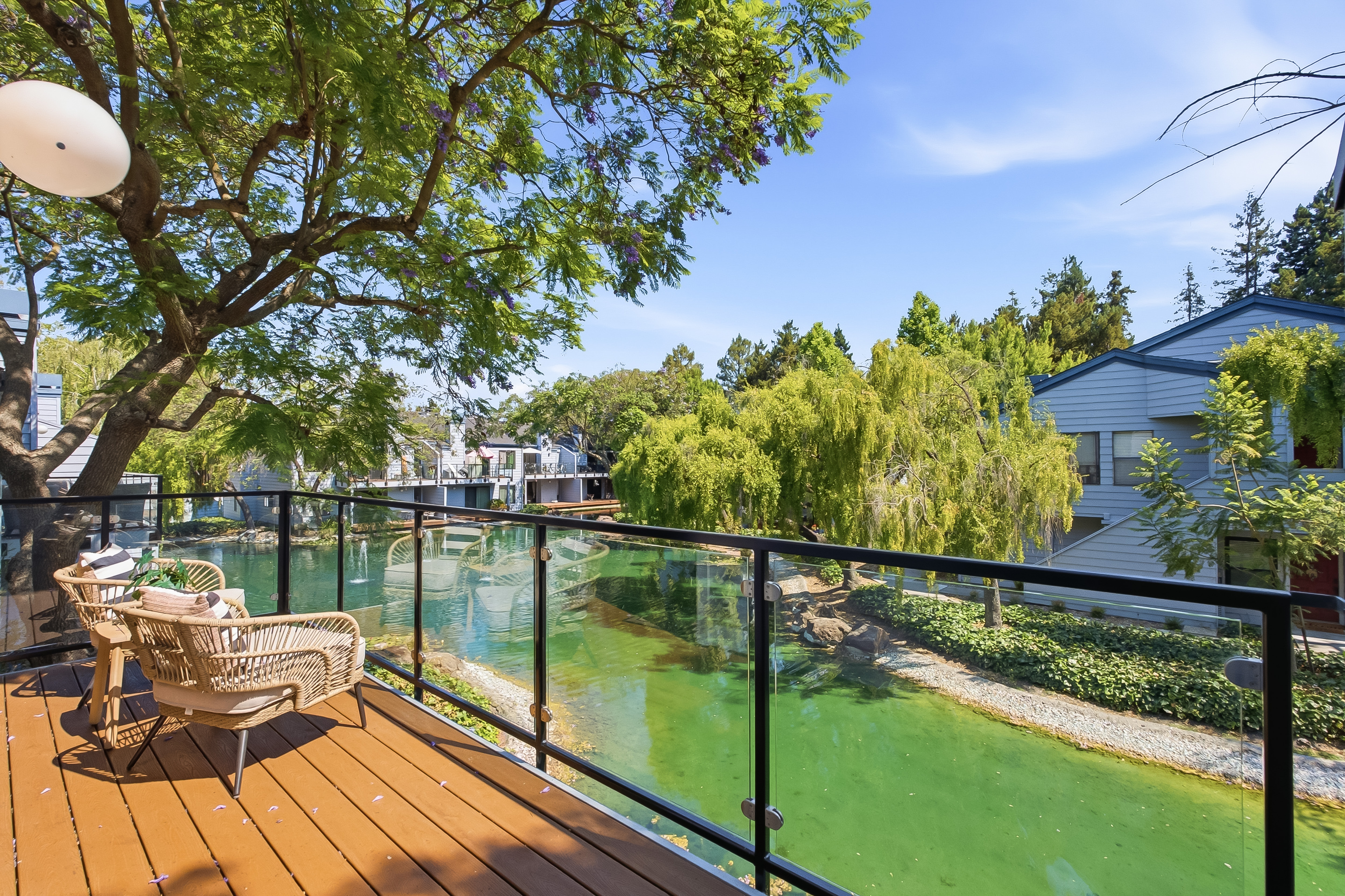  Lakefront Living in the Heart of Mountain View - 物件實景