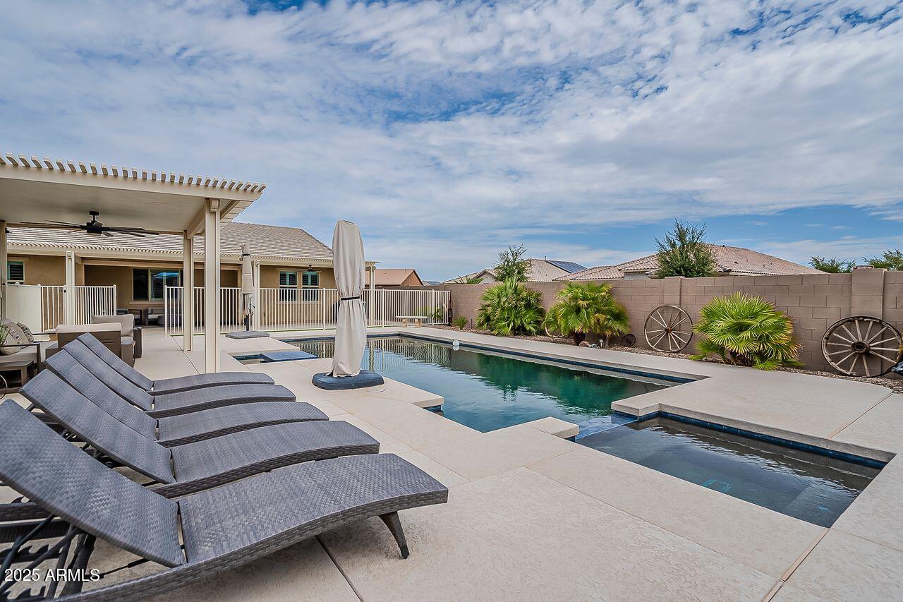 Maricopa, Arizona, 85138, United States, 3 Bedrooms Bedrooms, ,Residential,For Sale,1940206