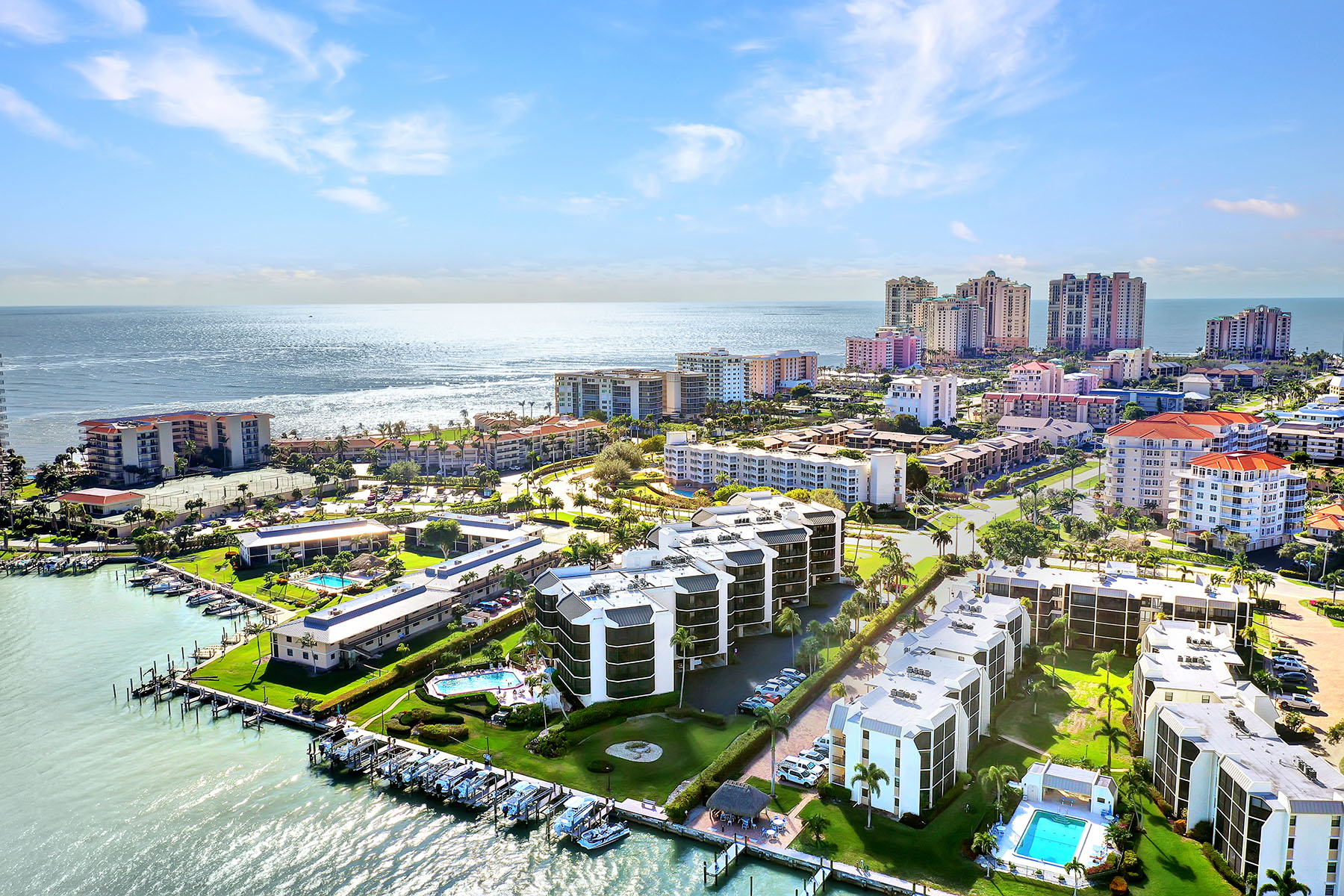  MARCO ISLAND - CAMELOT CONDO - 物件實景