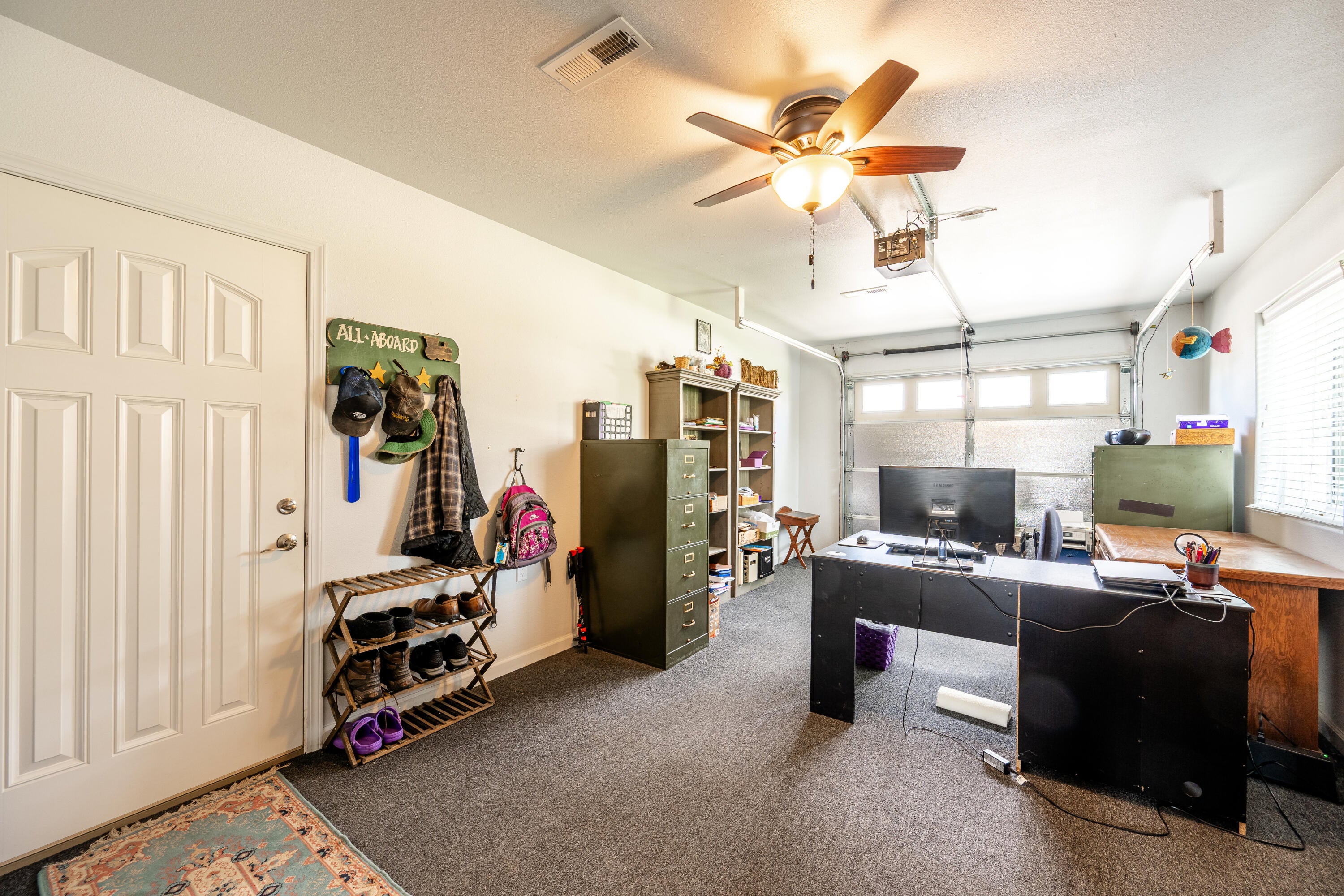 Dayton, Wyoming, 82836, United States, 3 Bedrooms Bedrooms, ,4 BathroomsBathrooms,Residential,For Sale,2015288